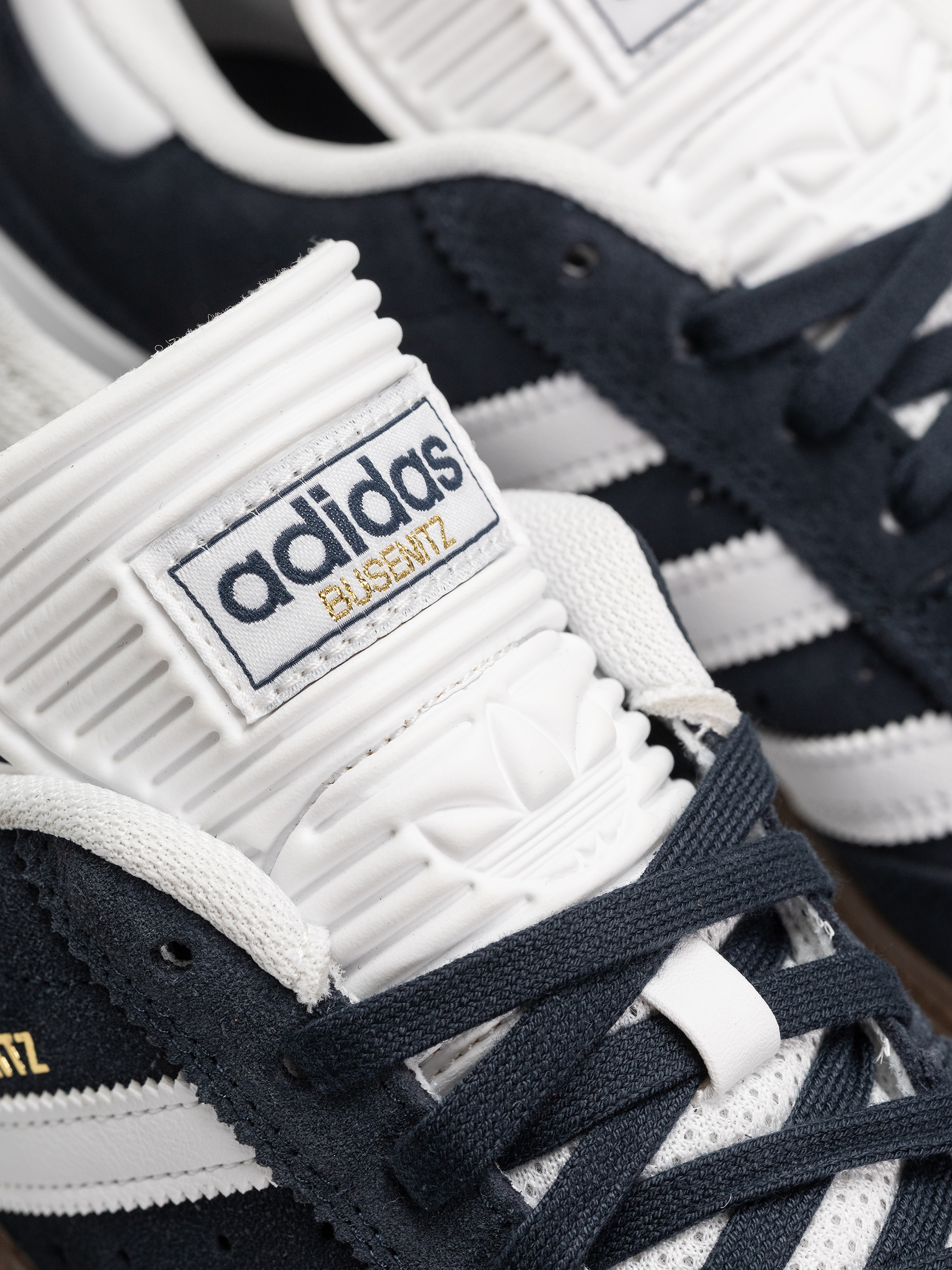 Обувки adidas Busenitz (aurink/ftwwht/gum5)