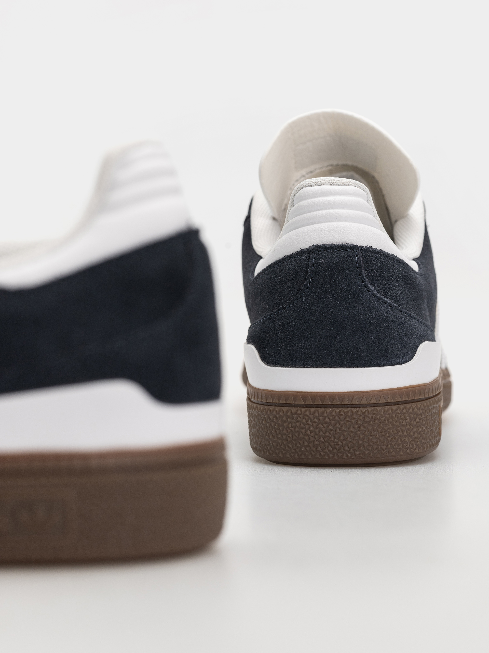 Обувки adidas Busenitz (aurink/ftwwht/gum5)
