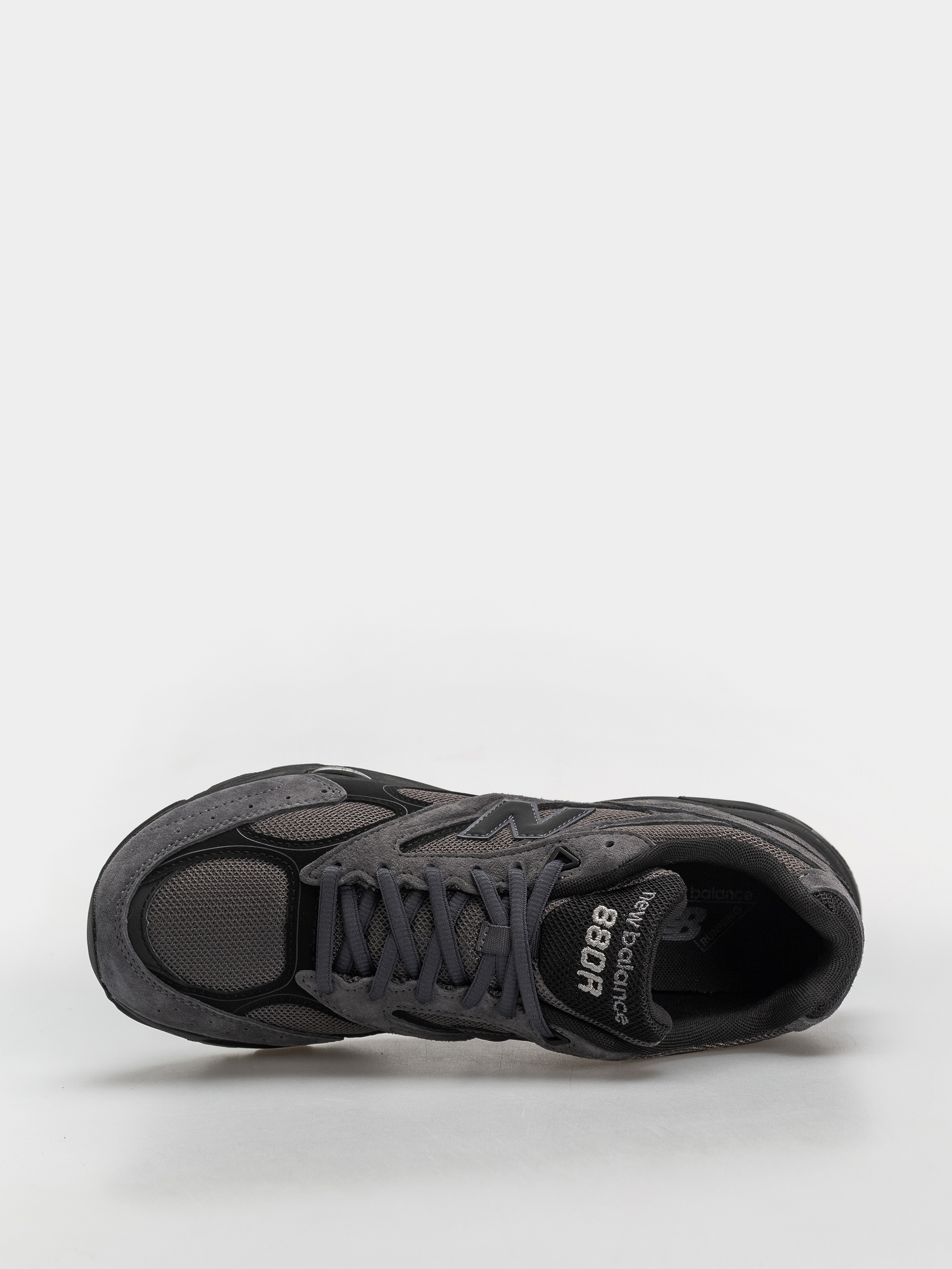 Обувки New Balance 880R (magnet/black)