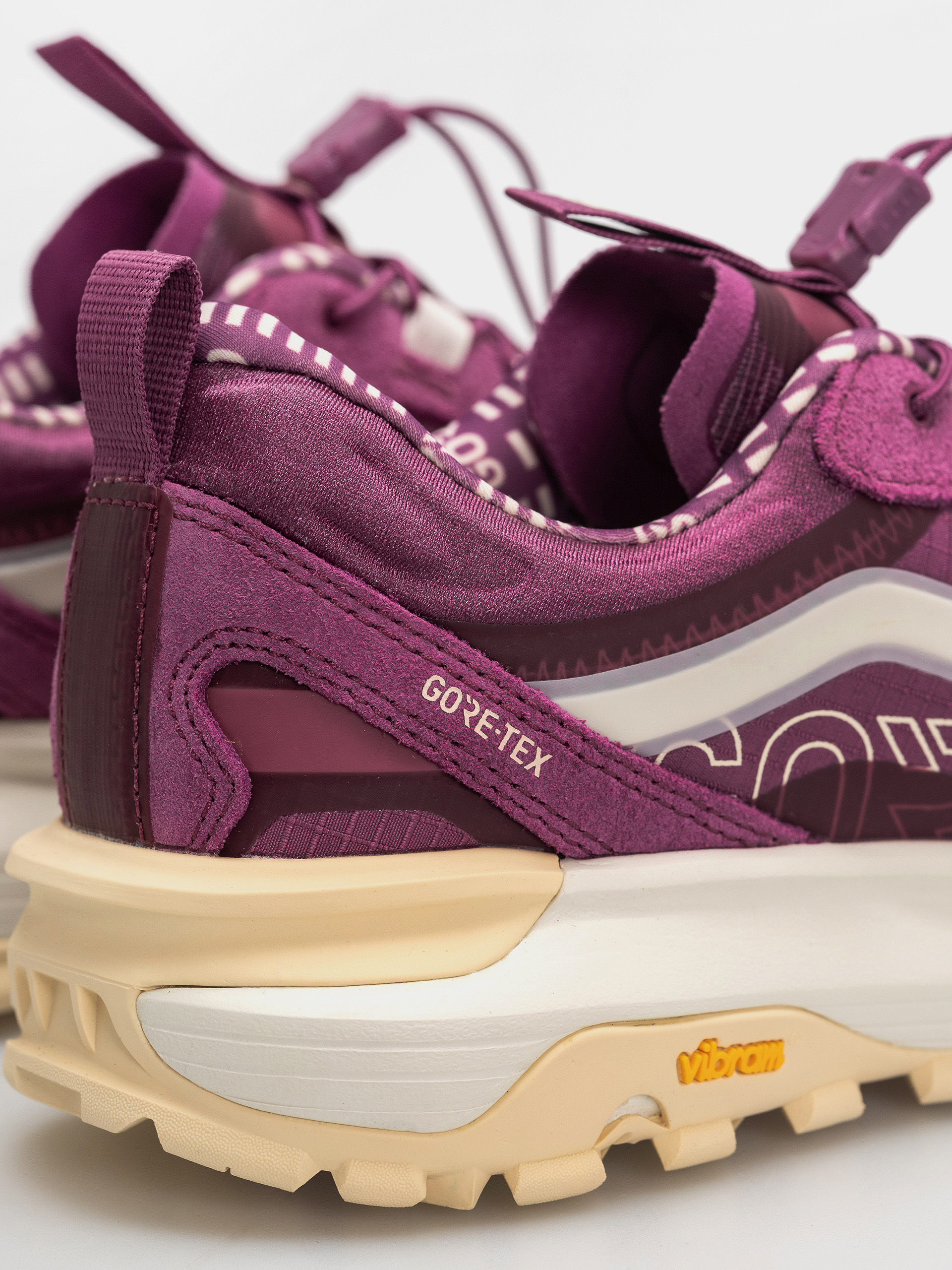Обувки Vans Crosspath Xc Gore Tex Mte (mystic mulberry)