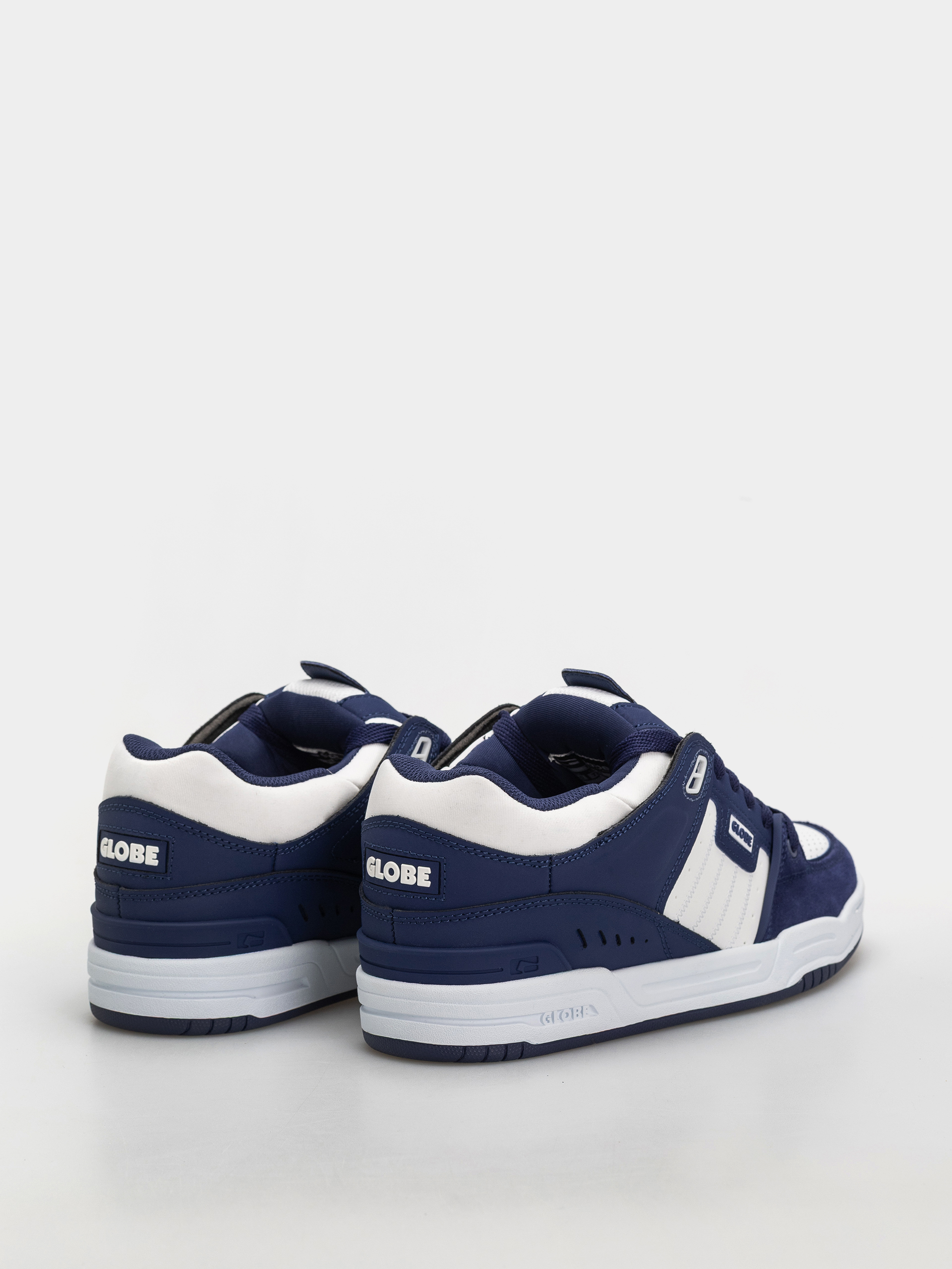 Обувки Globe Fusion (midnight/white)