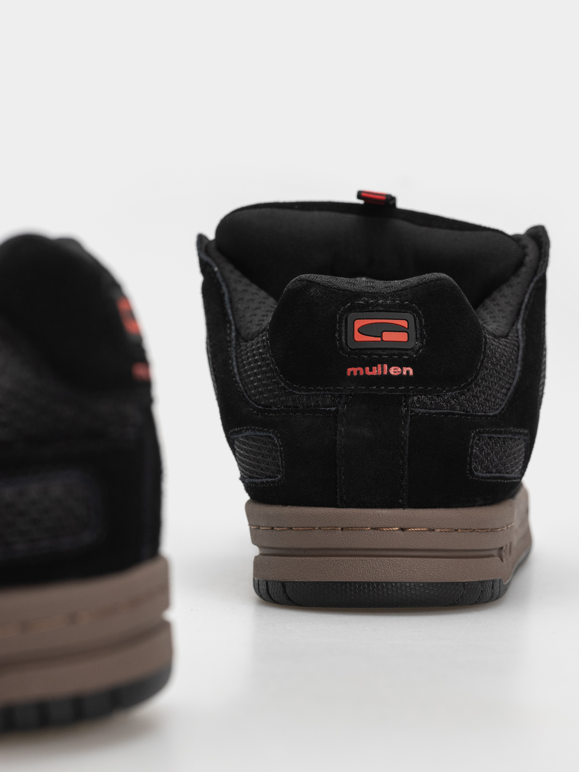 Обувки Globe Tilt Prime (black/gum)