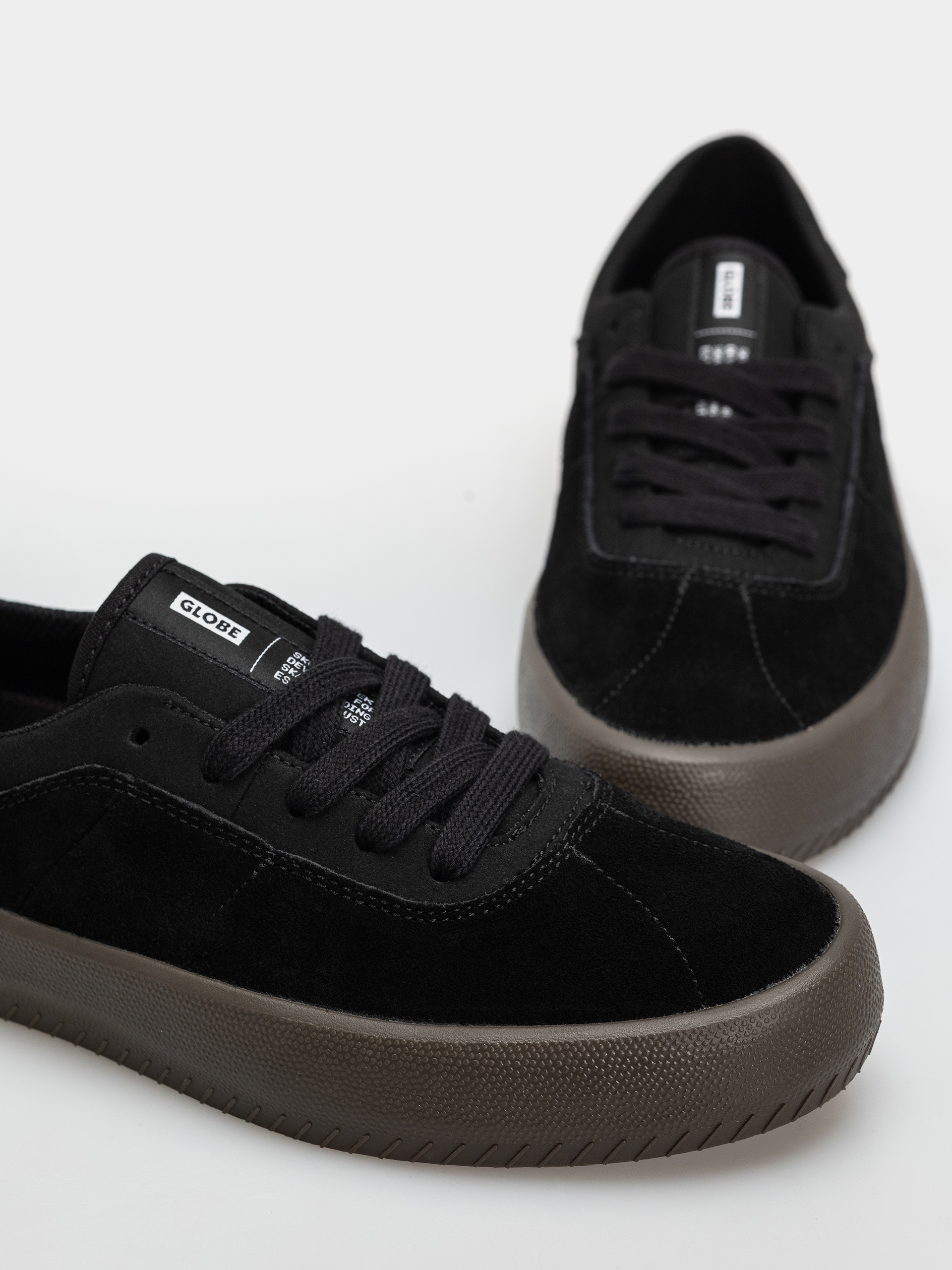 Обувки Globe Melbek (black/gum)