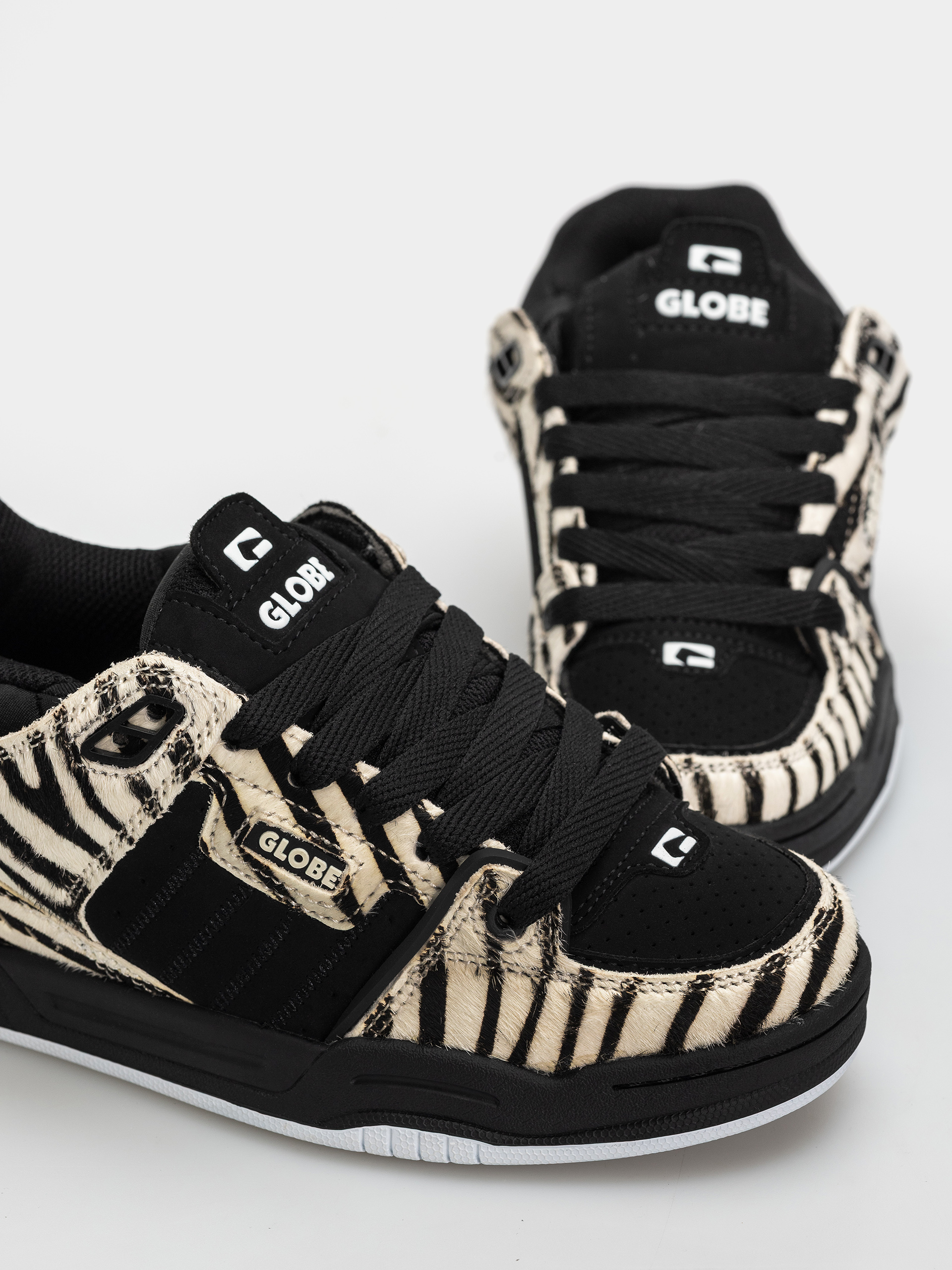 Обувки Globe Fusion (zebra)