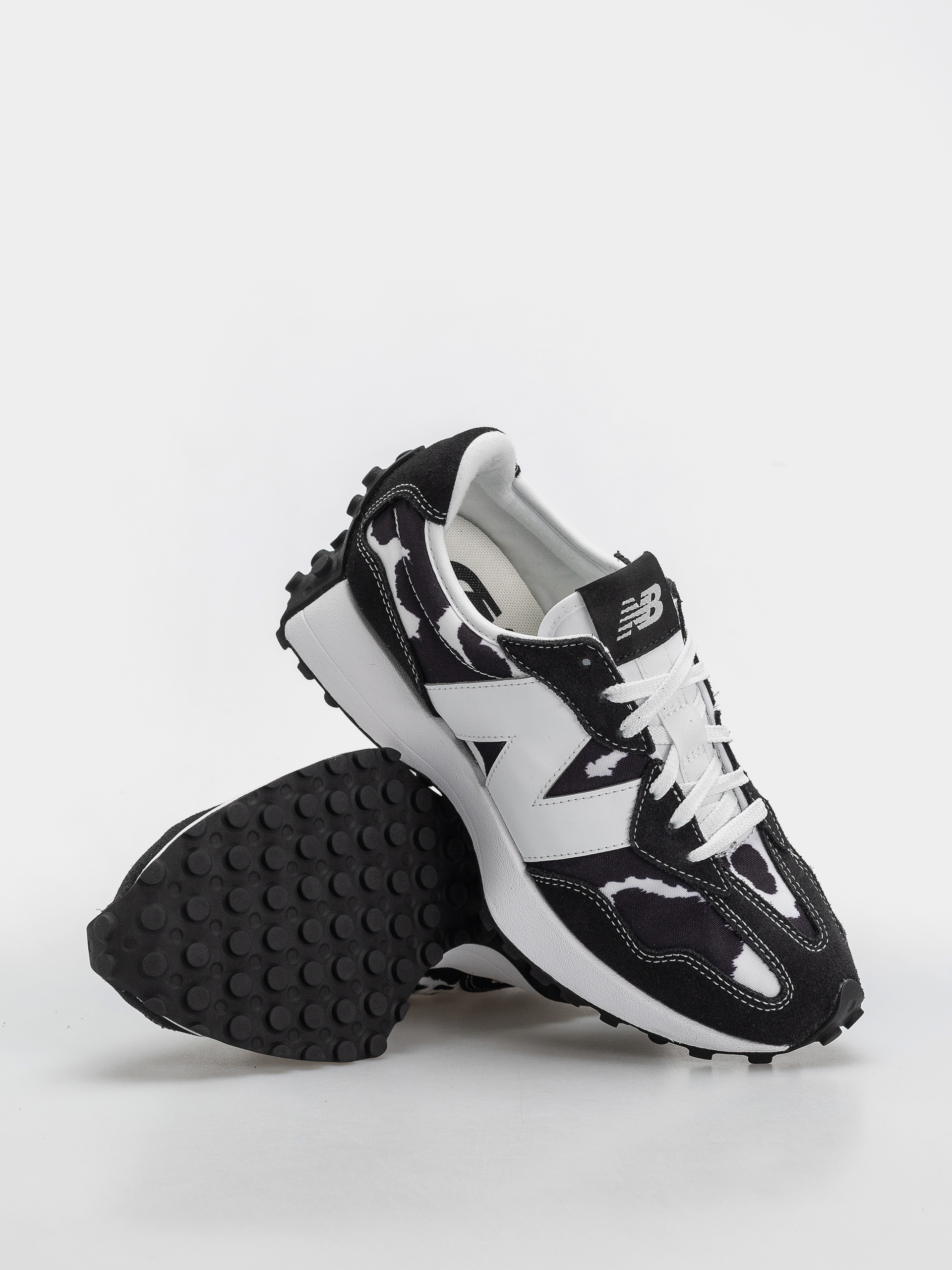 Обувки New Balance 327 Wmn (breakfast tea/pumpernickel/sea salt)