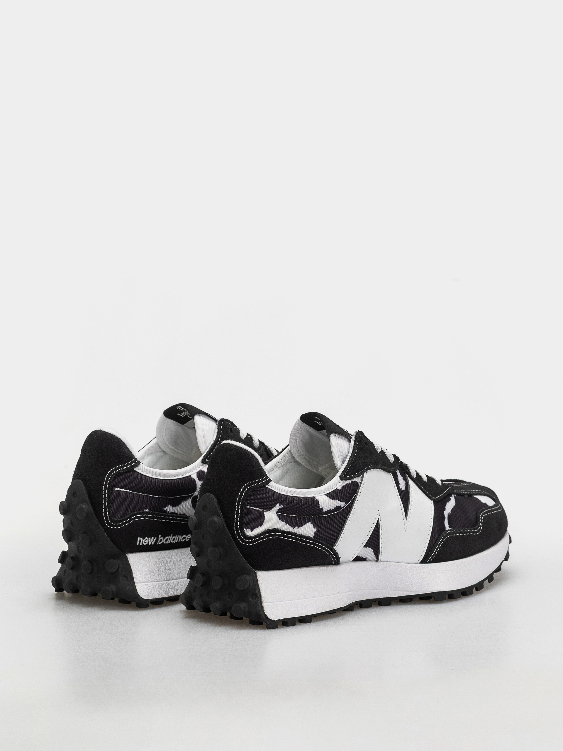 Обувки New Balance 327 Wmn (breakfast tea/pumpernickel/sea salt)