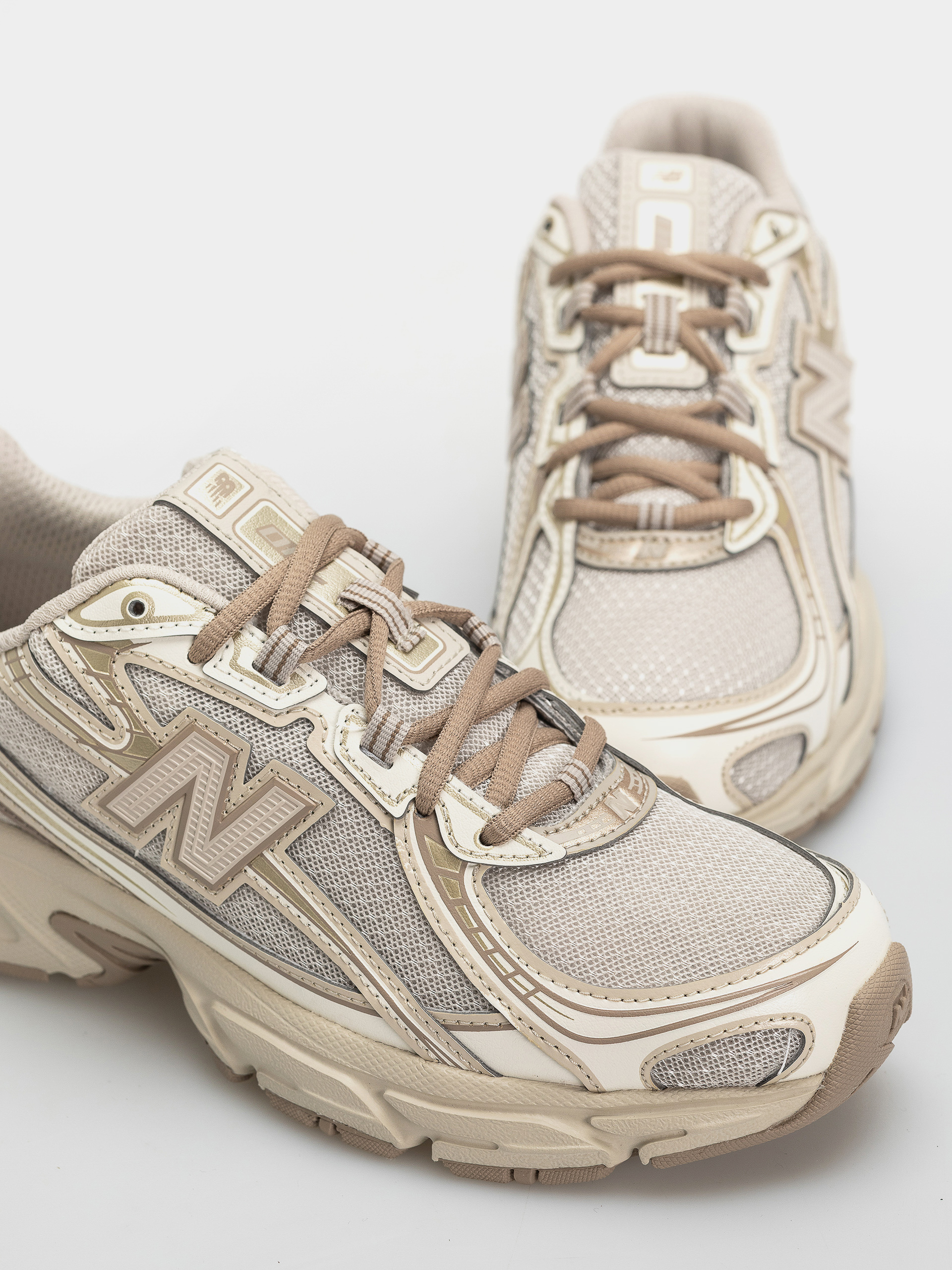 Обувки New Balance 740 (mushroom/timberwolf)