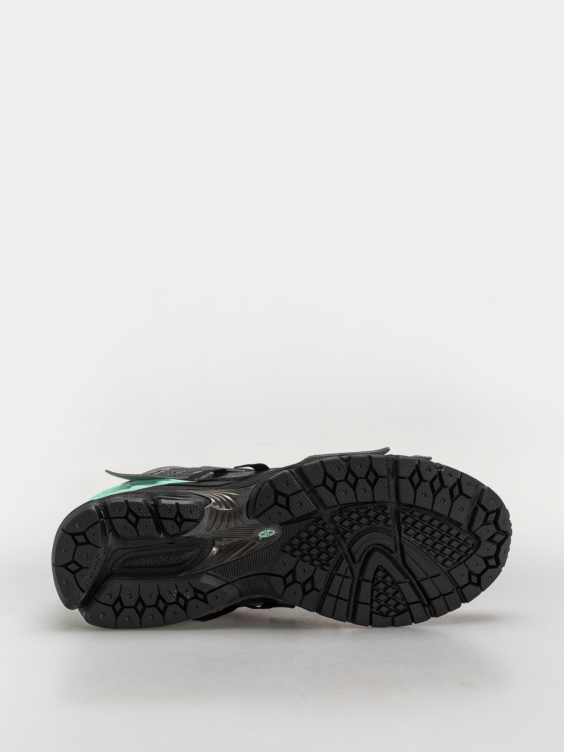 Обувки New Balance 1906 (black/bright mint)