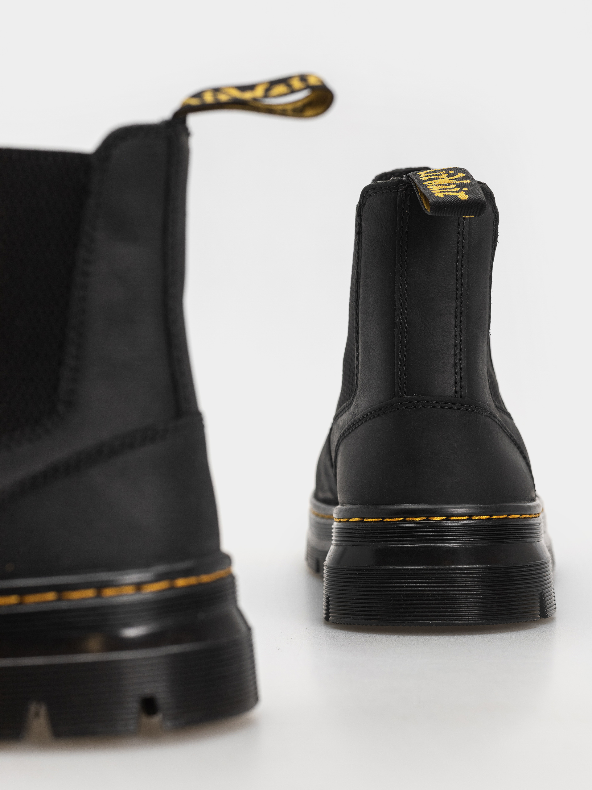 Обувки Dr. Martens Embury (black)