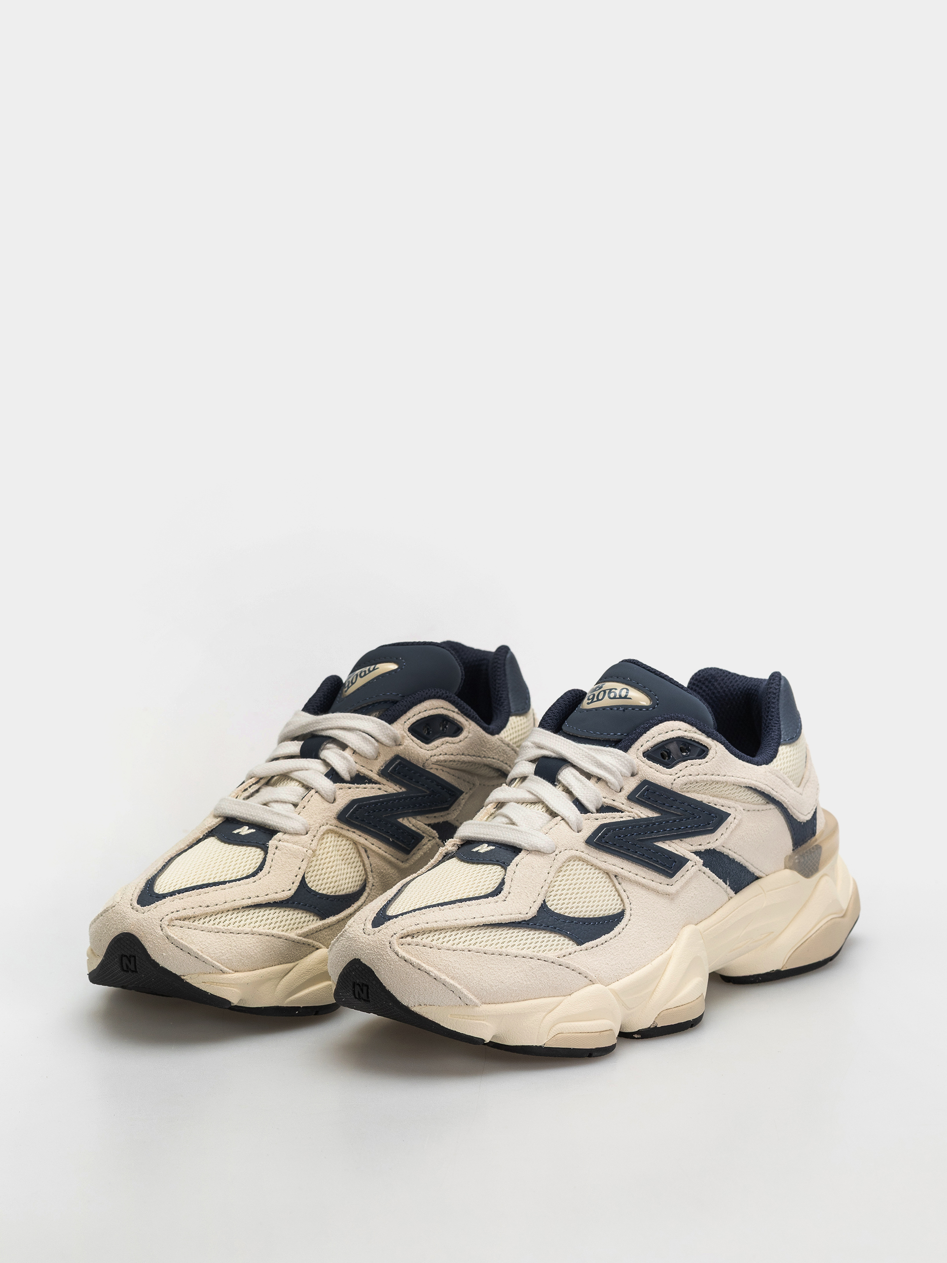 Обувки New Balance 9060 JR (nb navy/linen)