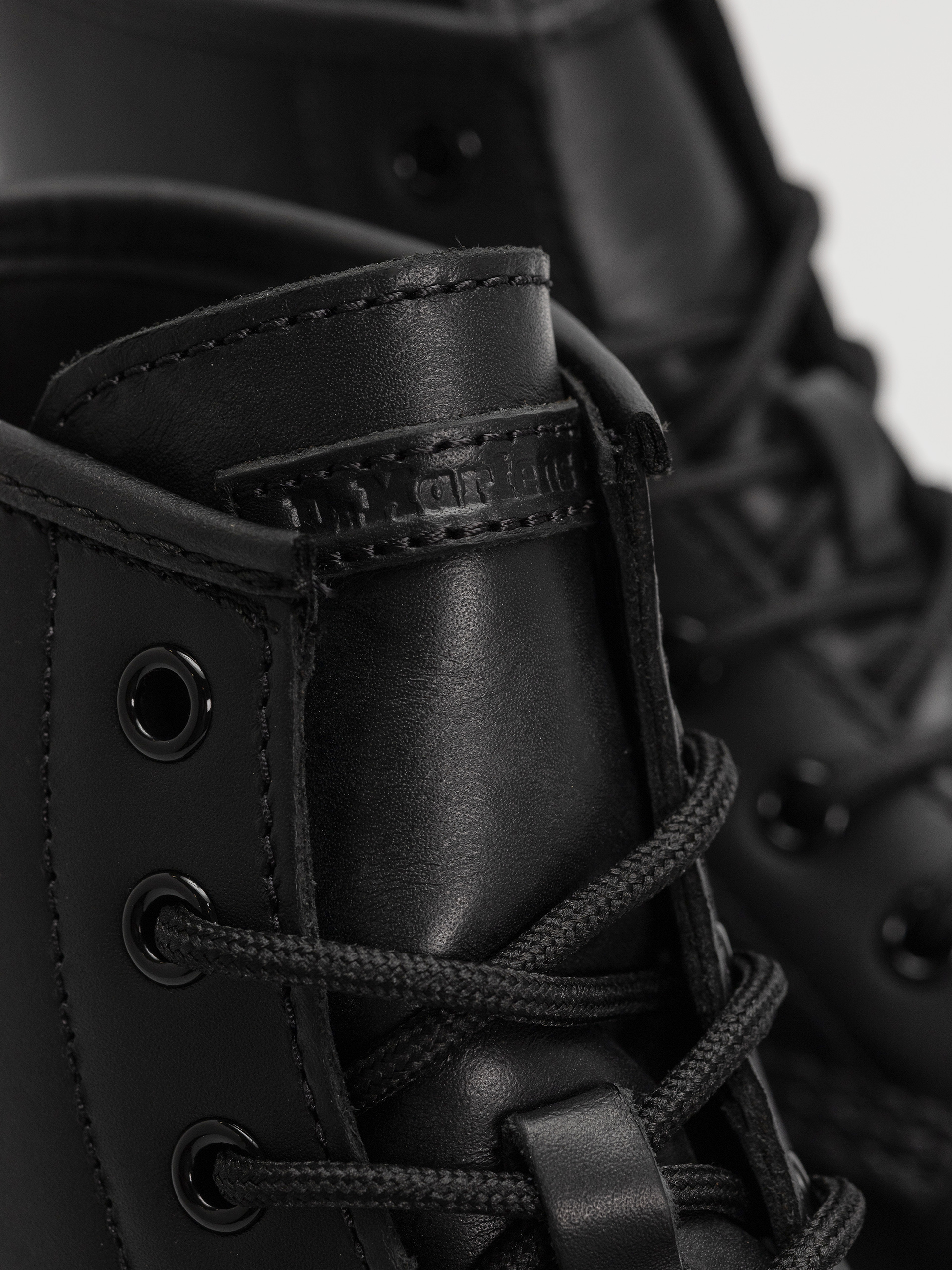 Обувки Dr. Martens Brookline Chukka (black)