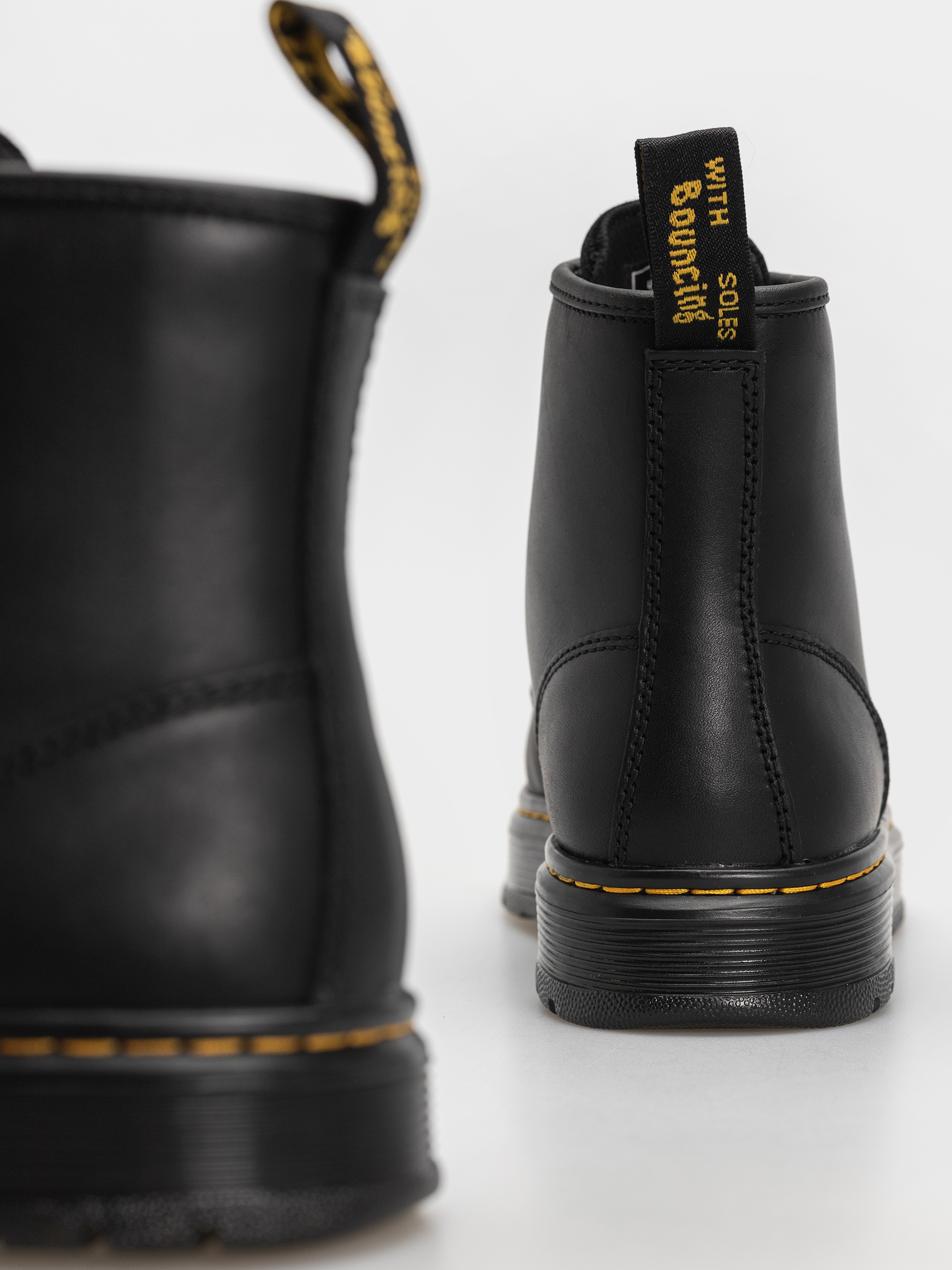 Обувки Dr. Martens Brookline Chukka (black)