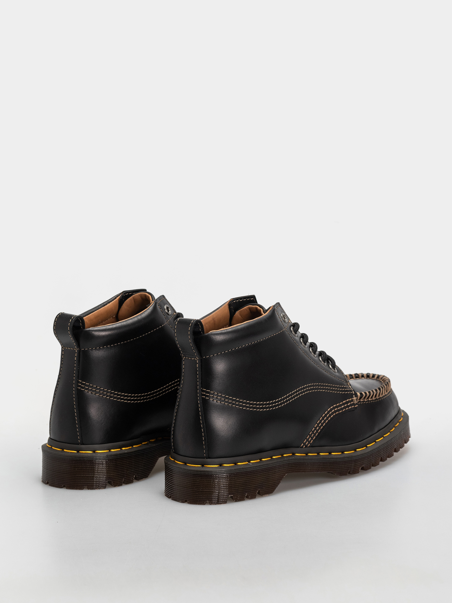 Обувки Dr. Martens Lowell Chukka (black )