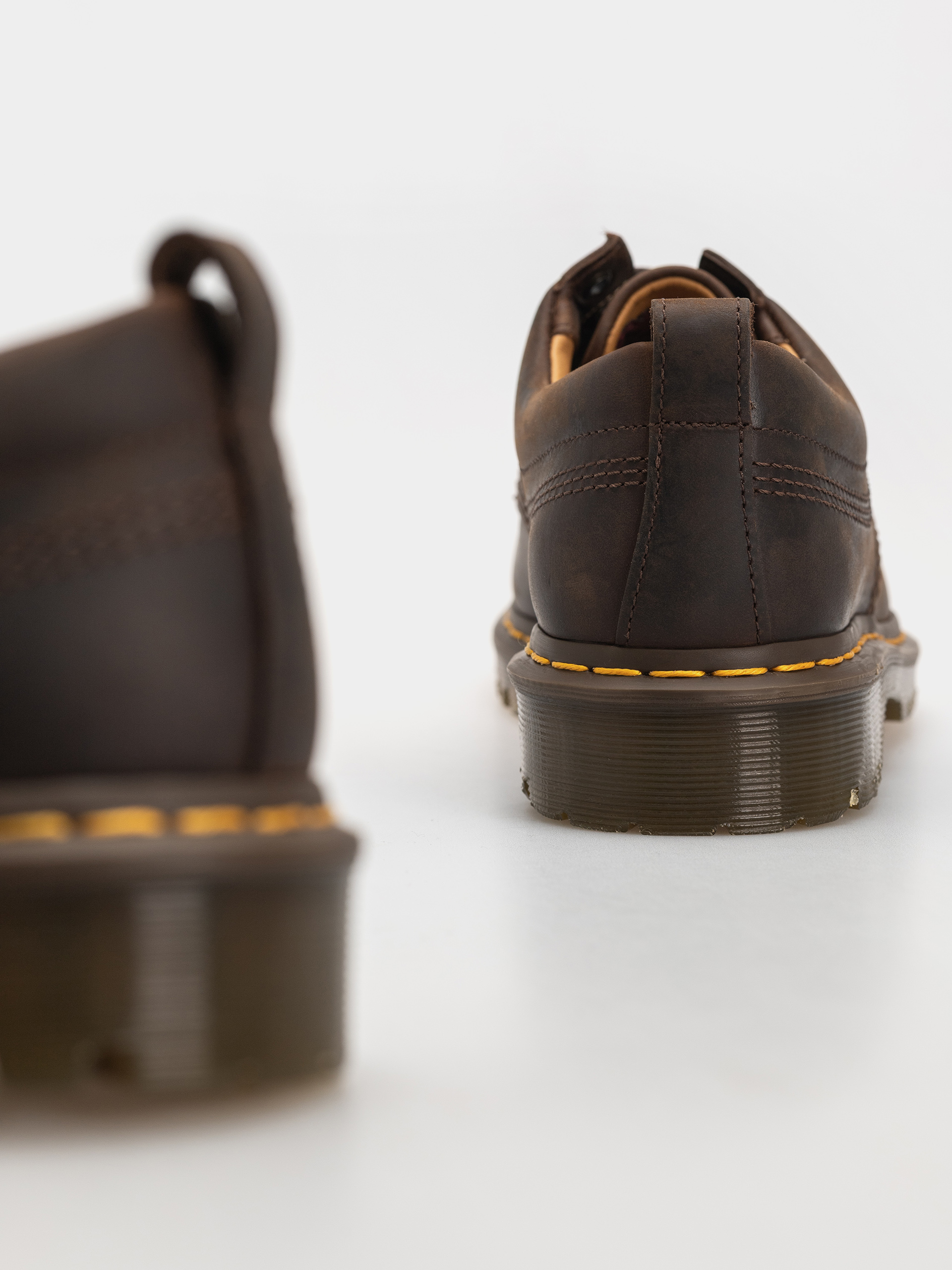 Обувки Dr. Martens Lowell (dark brown)