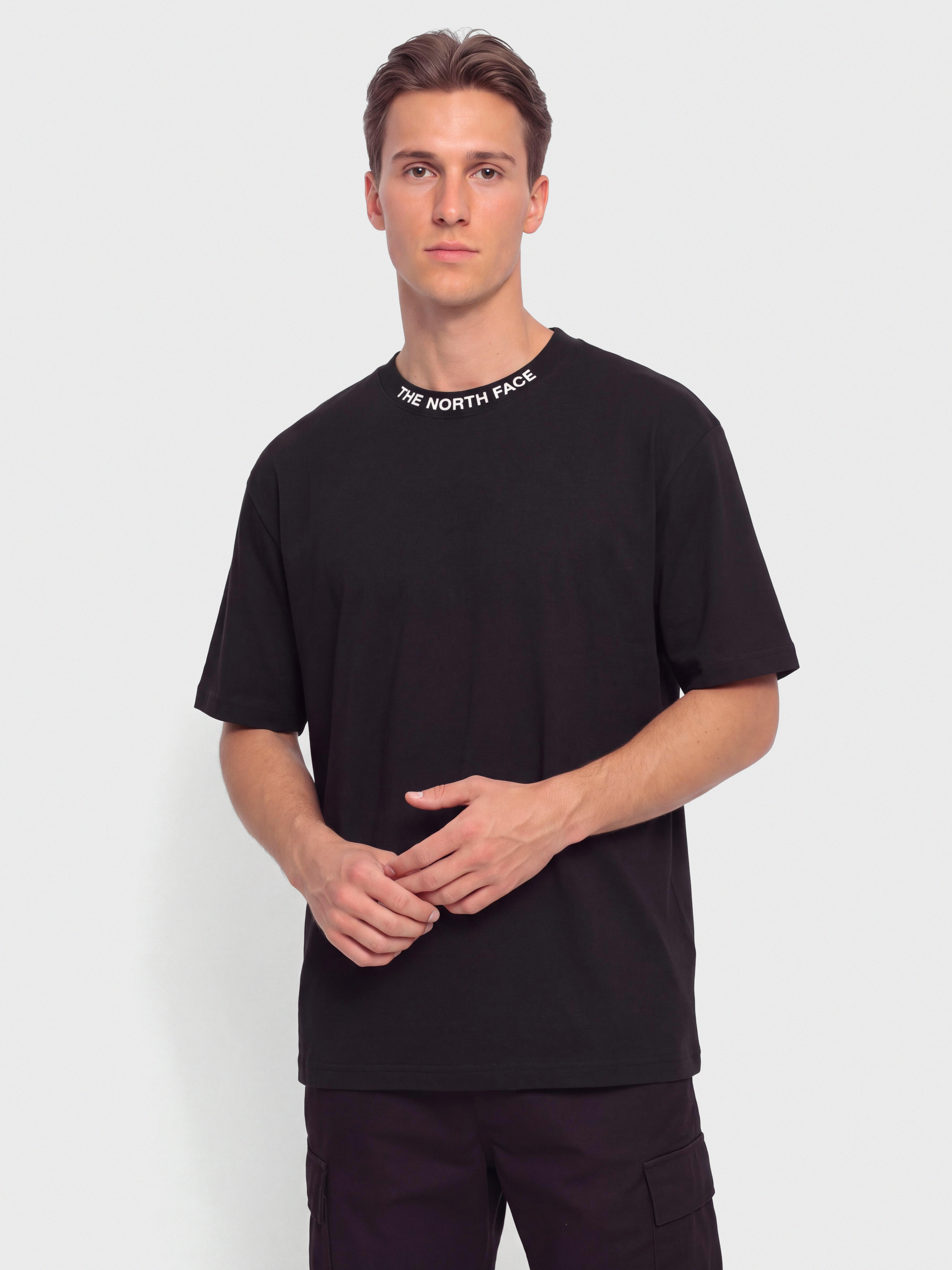 Тениска The North Face Zumu Relaxed (tnf black)