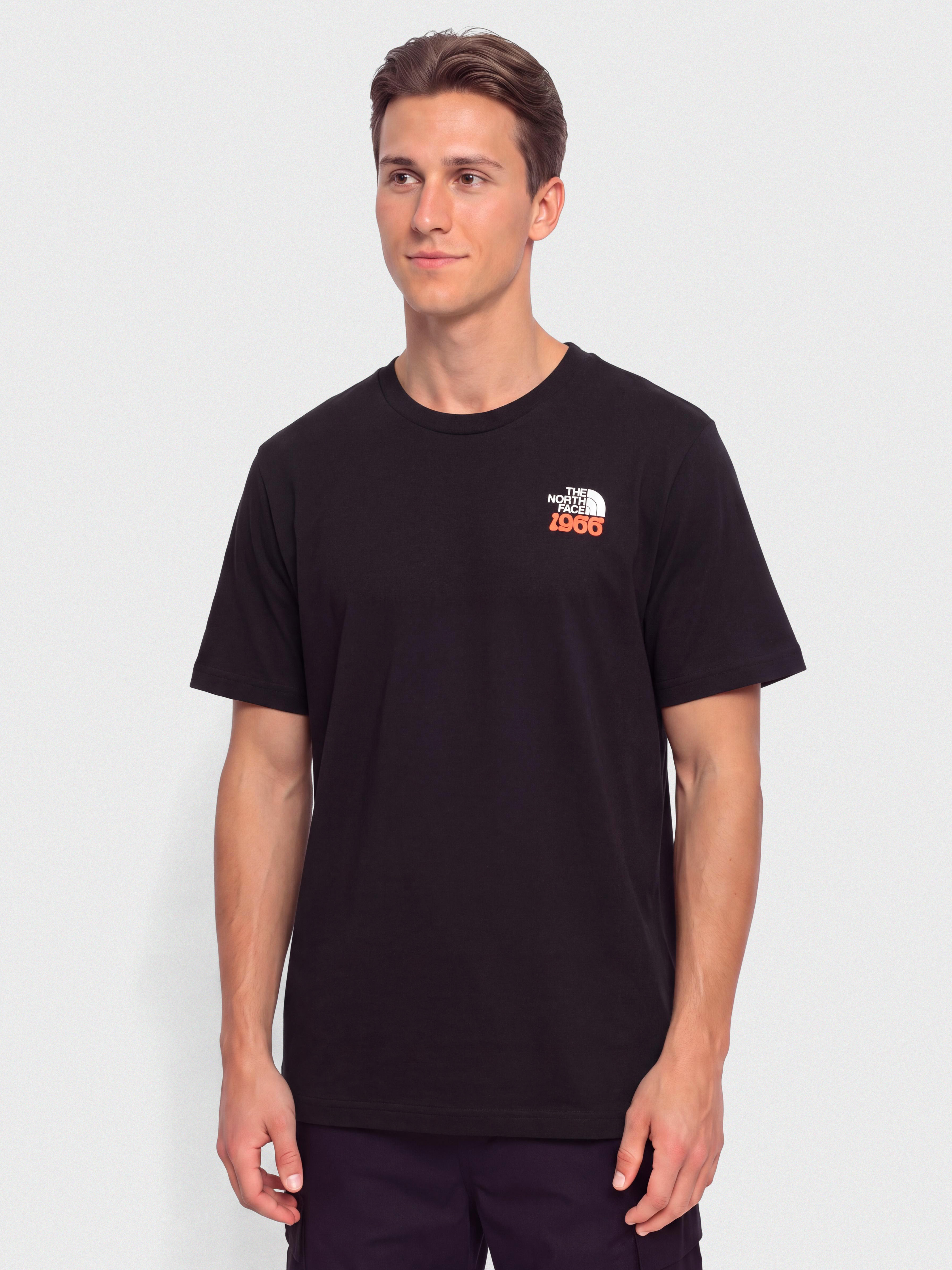 Тениска The North Face Tnf Relaxed (tnf black)