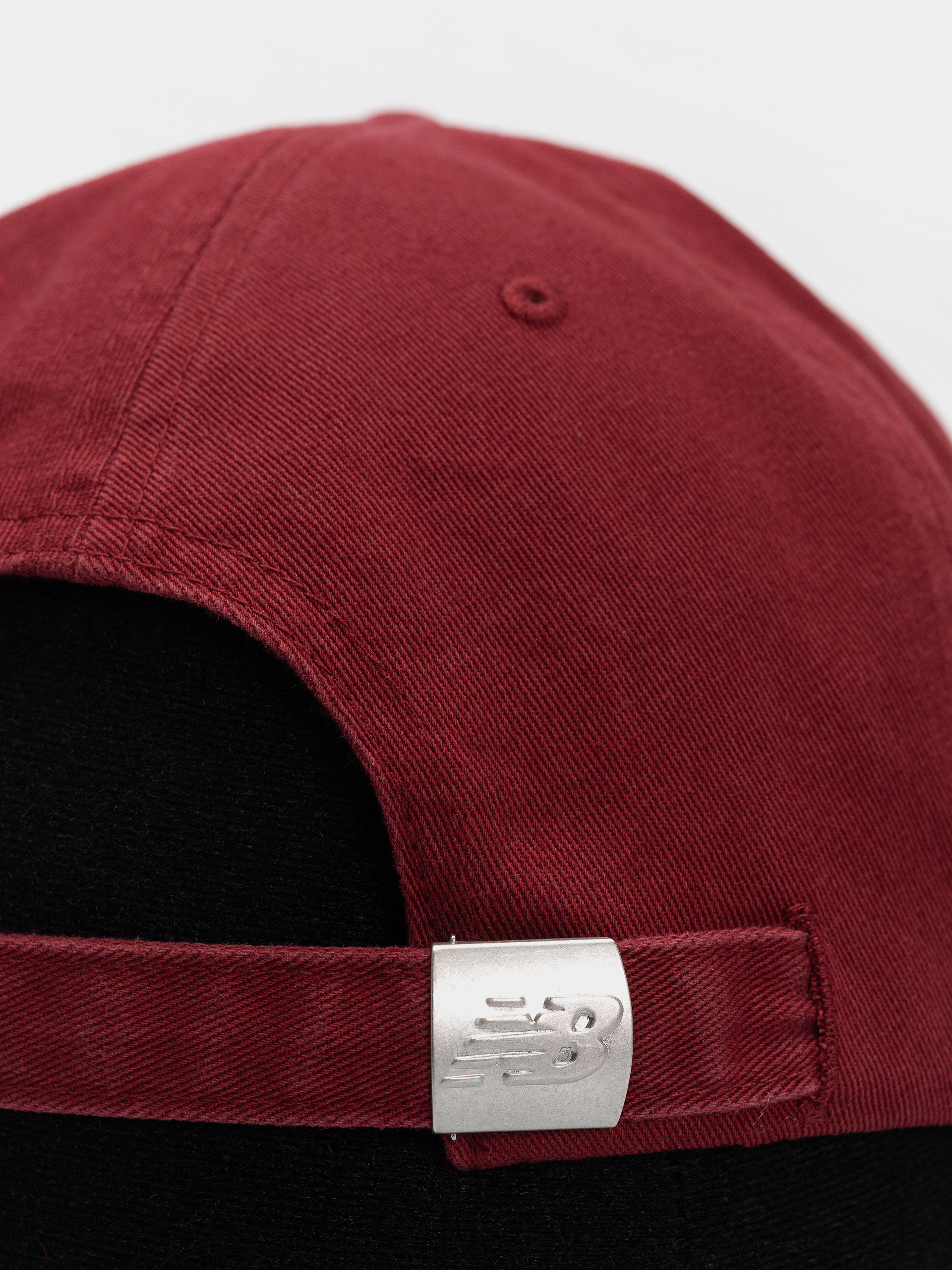 Шапка с козирка New Balance 6 Panel Classic Hat V 2.0 (podium red)