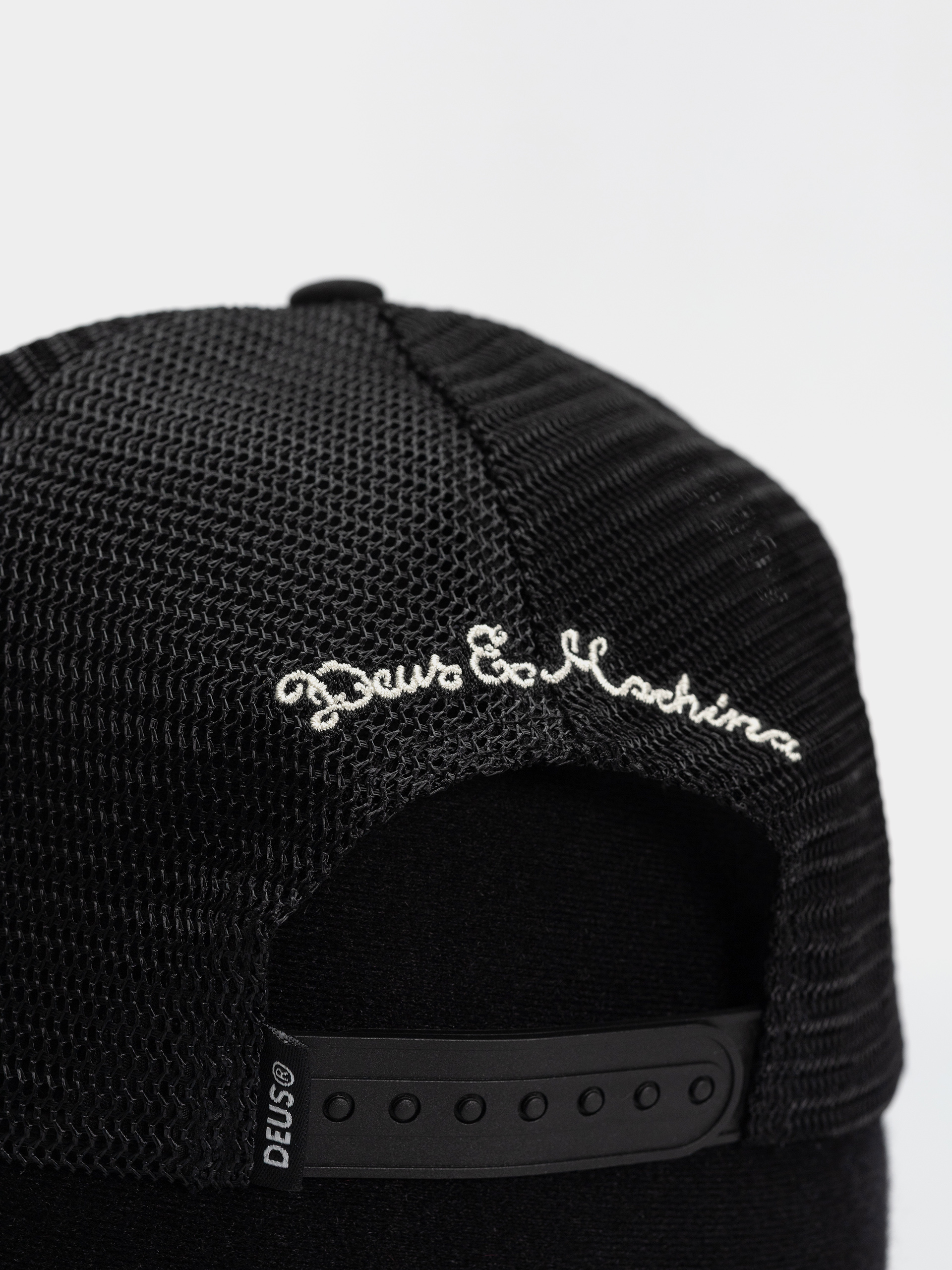 Шапка с козирка Deus Ex Machina Josel Trucker (black)