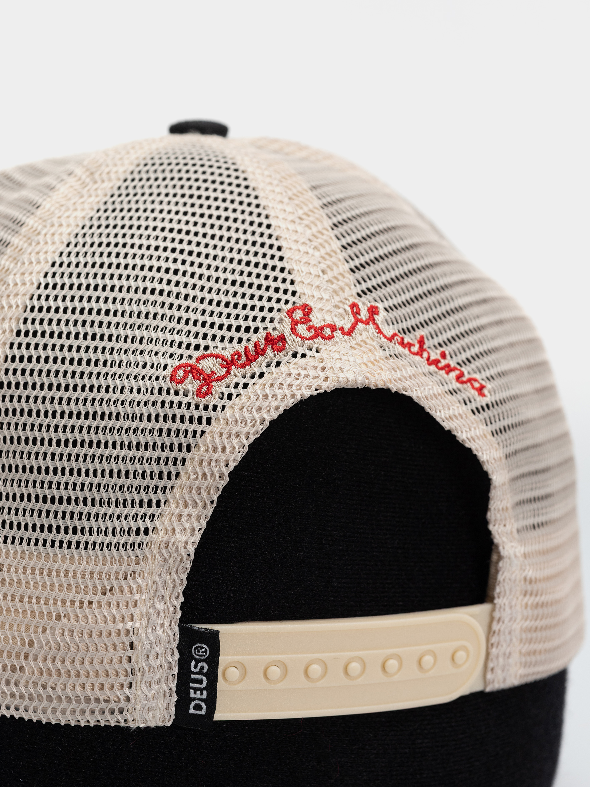 Шапка с козирка Deus Ex Machina Sanchez Trucker (black)