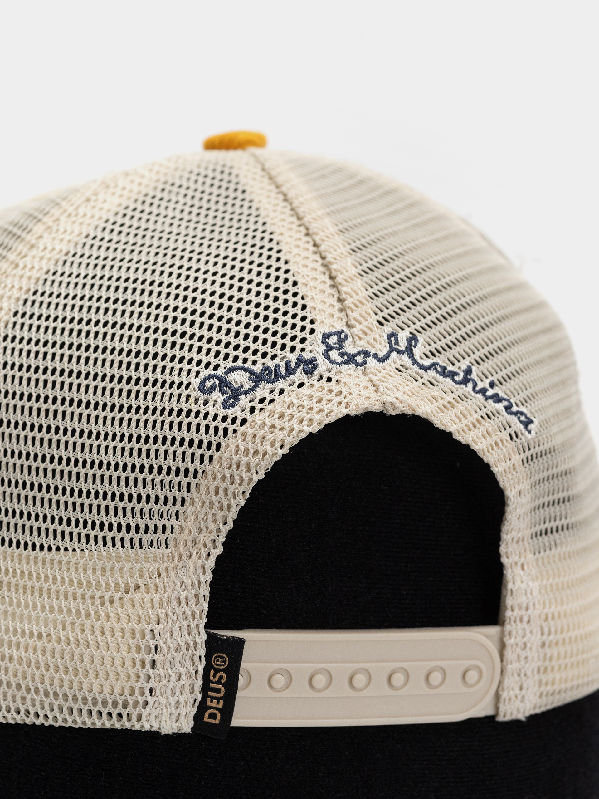 Шапка с козирка Deus Ex Machina Marsden Trucker (radiant yellow)