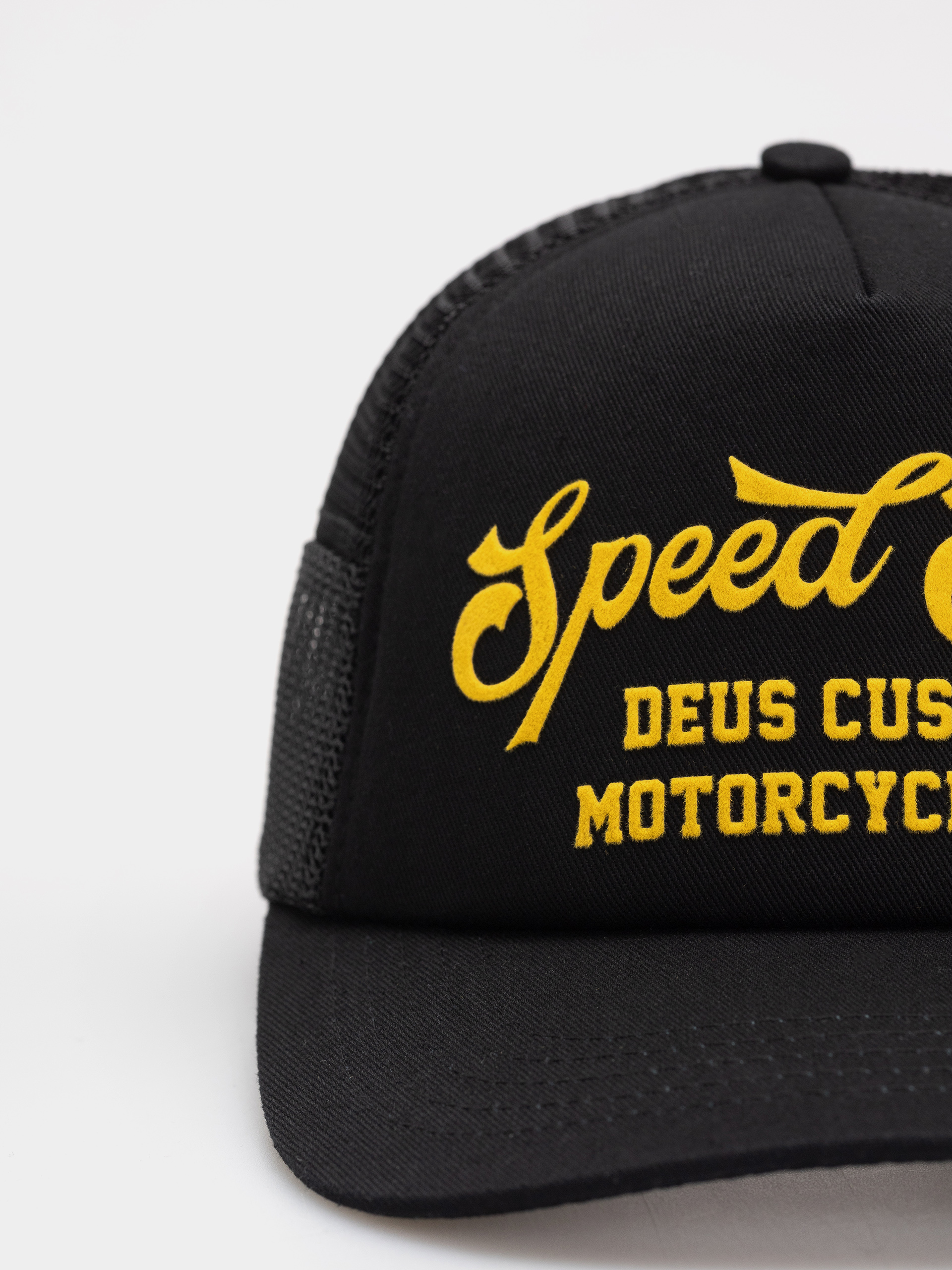 Шапка с козирка Deus Ex Machina Welcome Trucker (black)