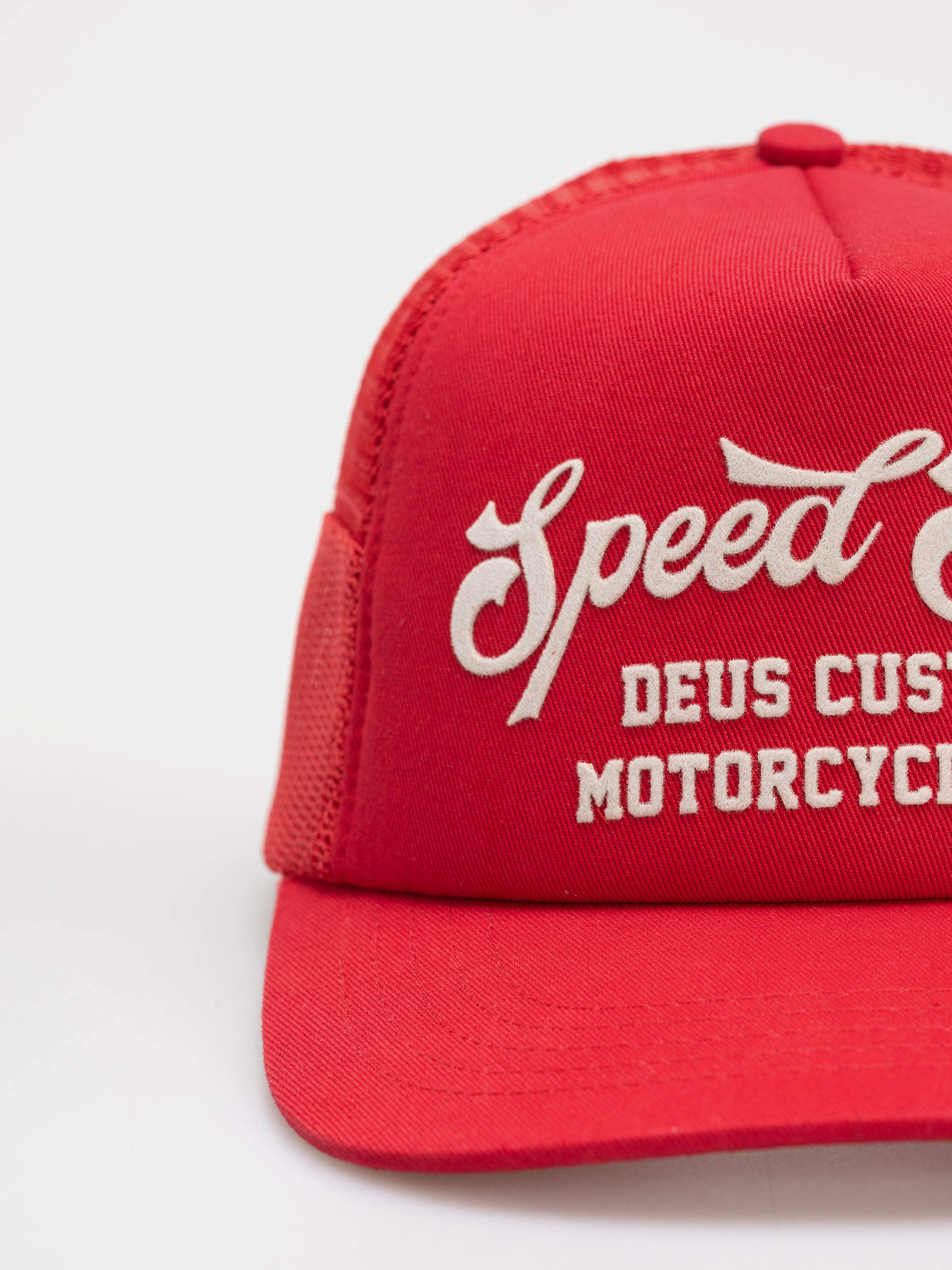 Шапка с козирка Deus Ex Machina Welcome Trucker (cherry red)