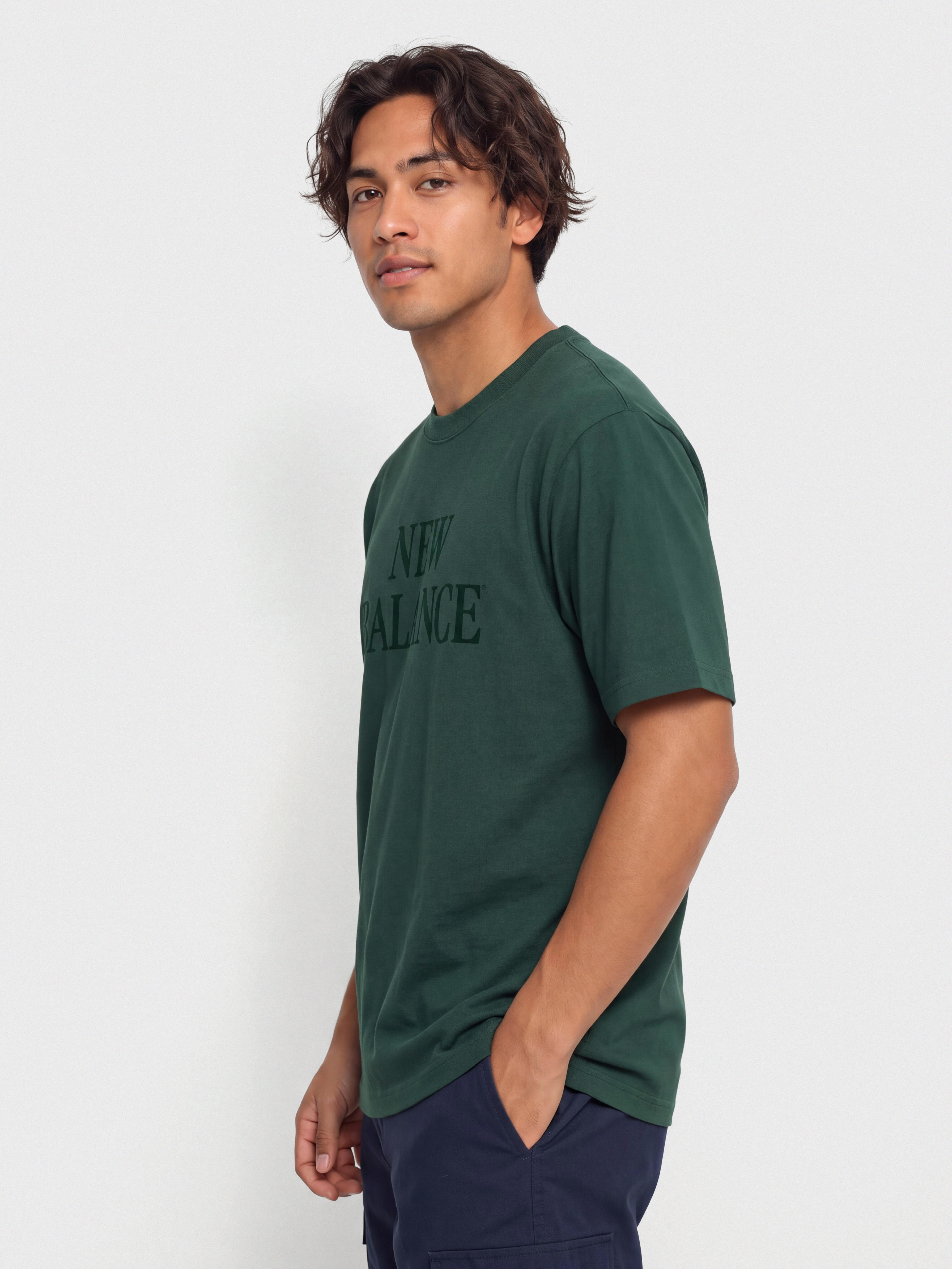 Тениска New Balance Athletics Flocked Logo (nordic green)