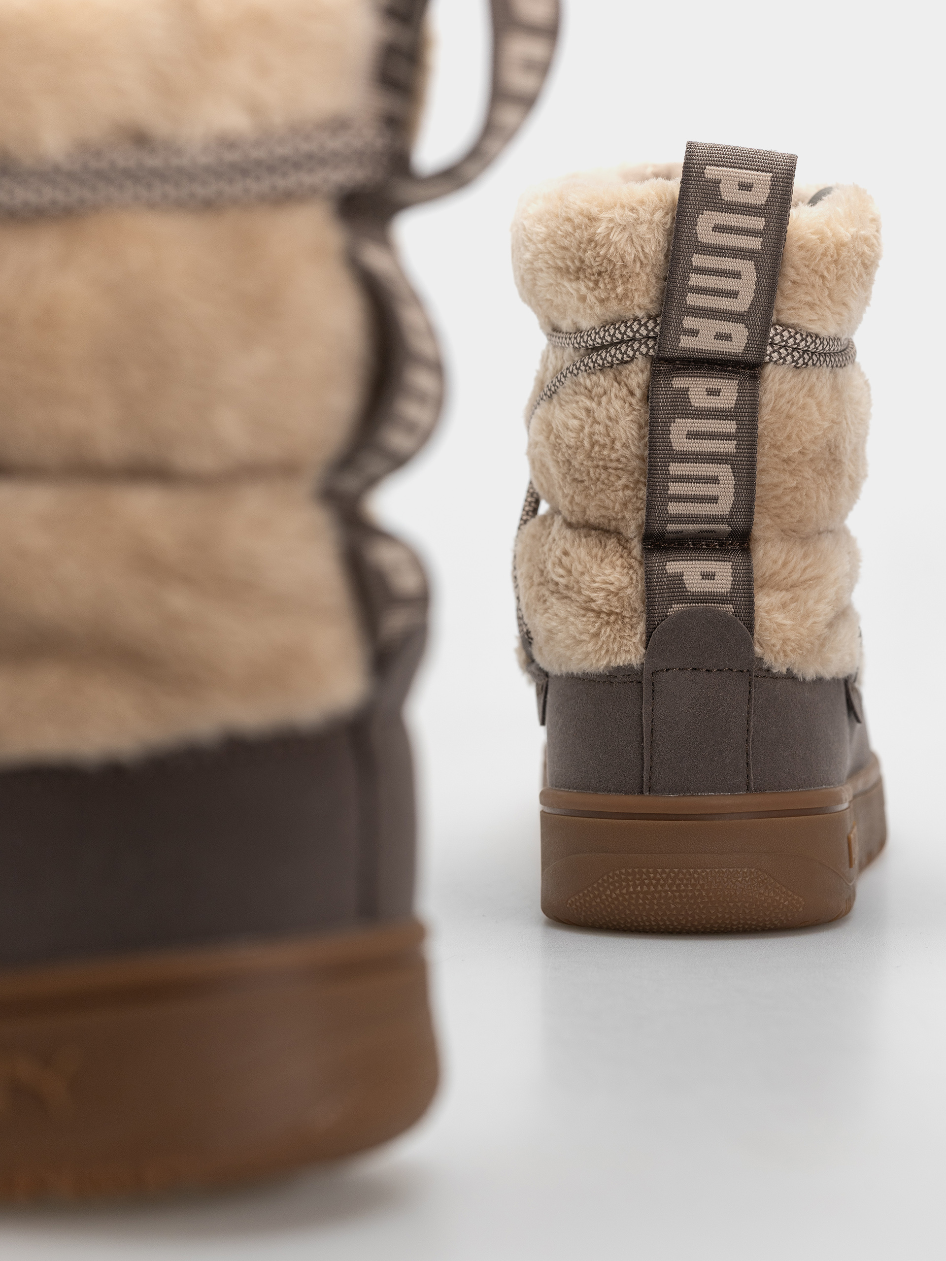 Обувки Puma Snowbae Suede Wmn (birch/matte bronze)