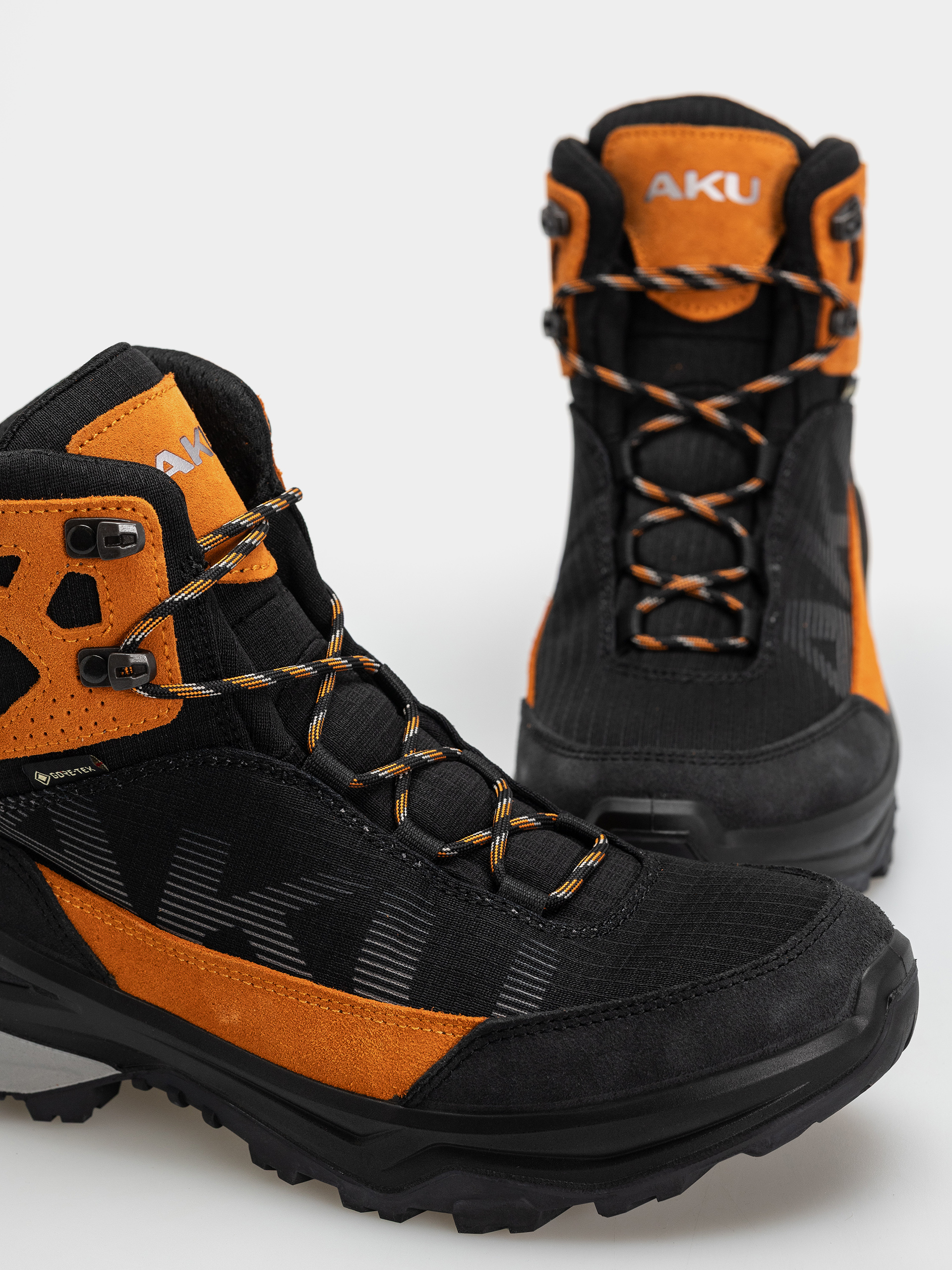 Обувки AKU Adapta Light GTX (black/orange)