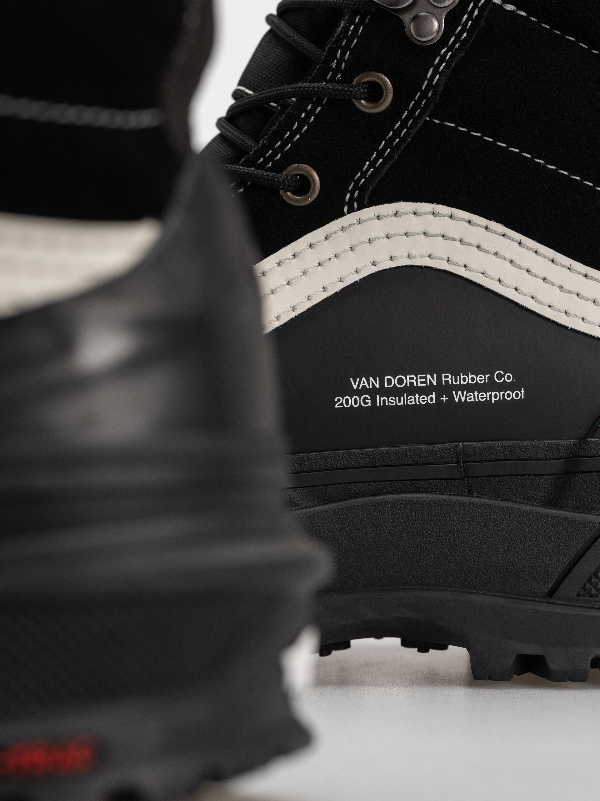 Обувки Vans Standard Mid 2.0 Mte (black/white)