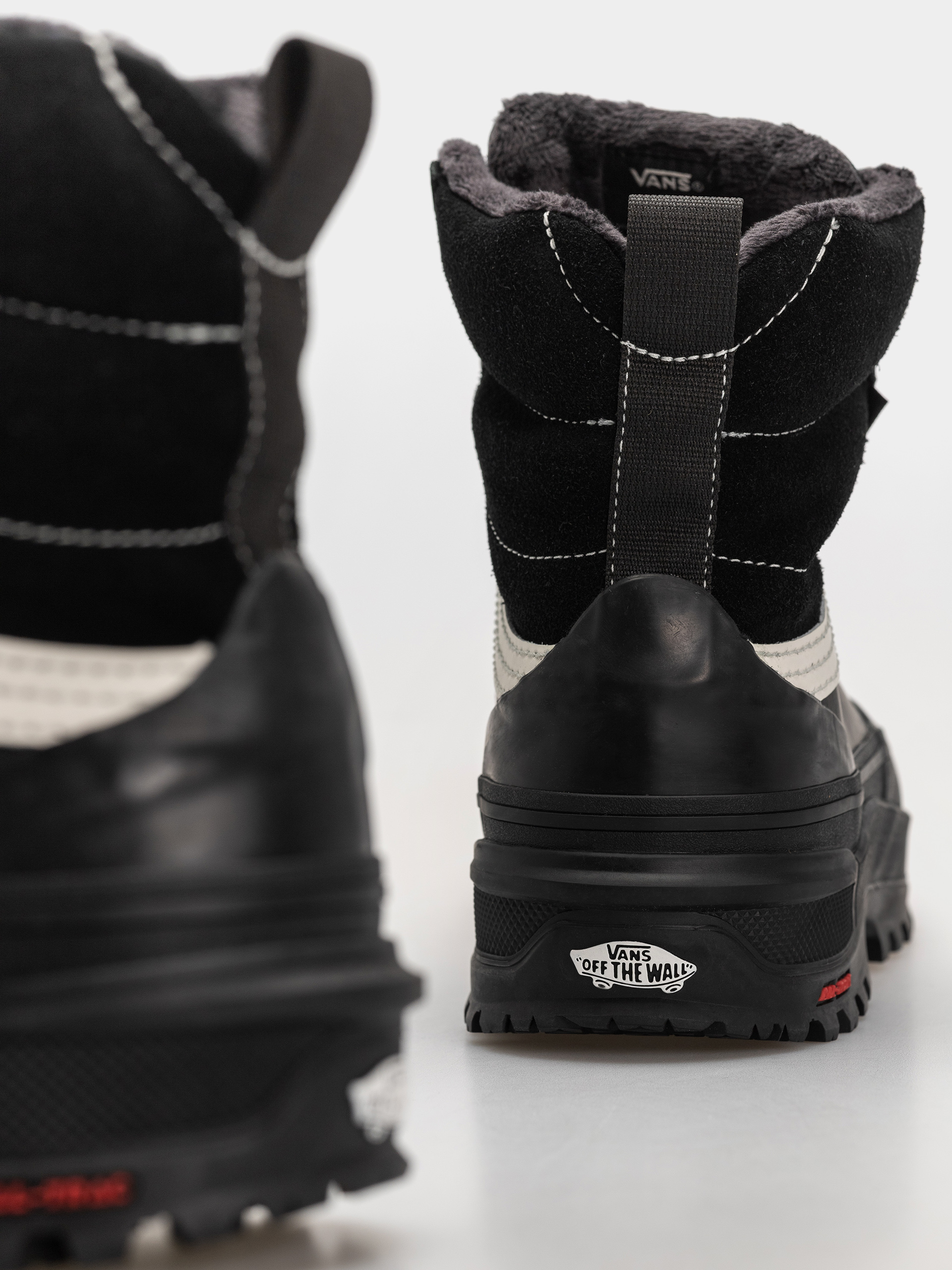 Обувки Vans Standard Mid 2.0 Mte (black/white)