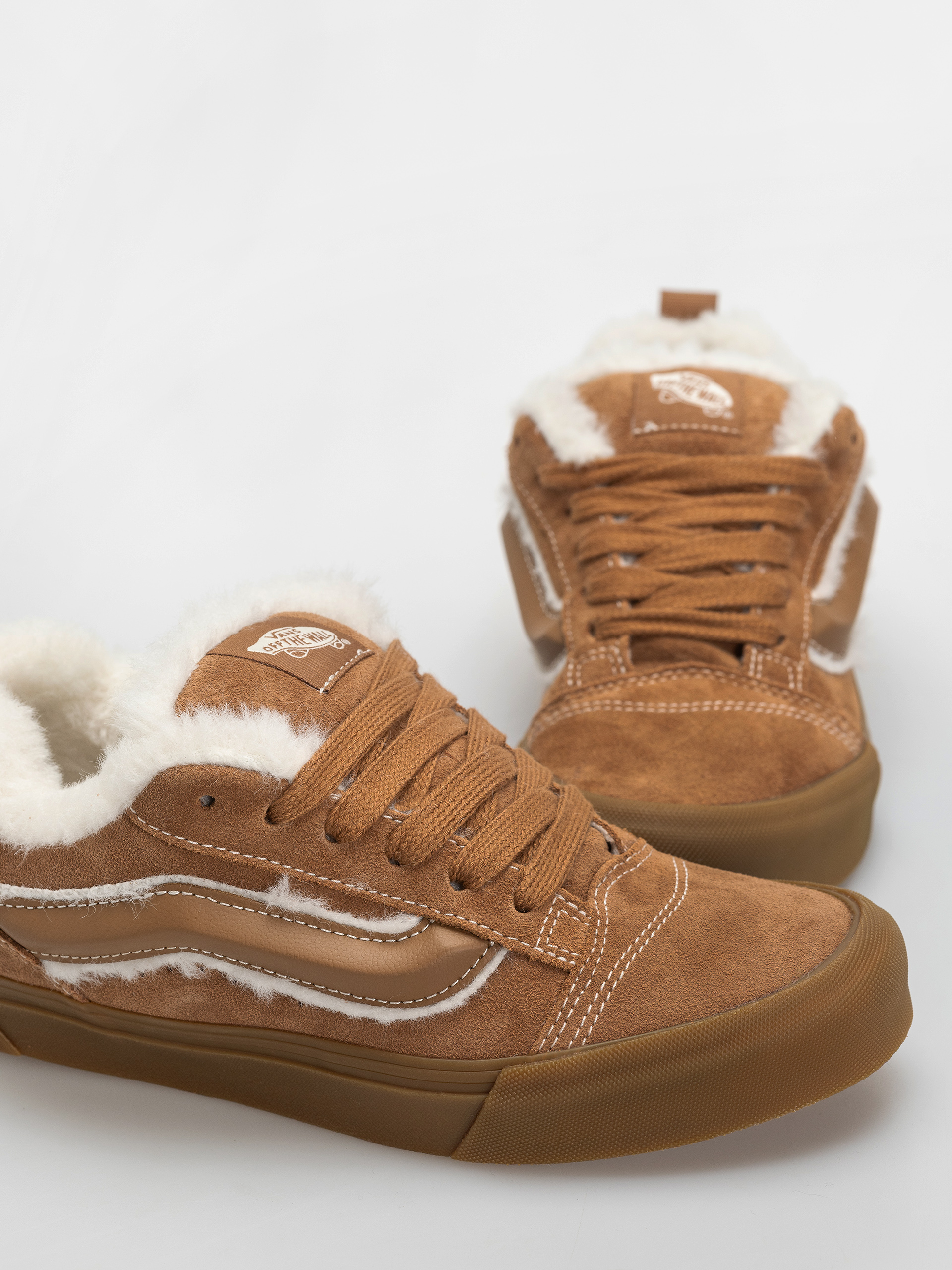 Обувки Vans Knu Skool (chipmunk)