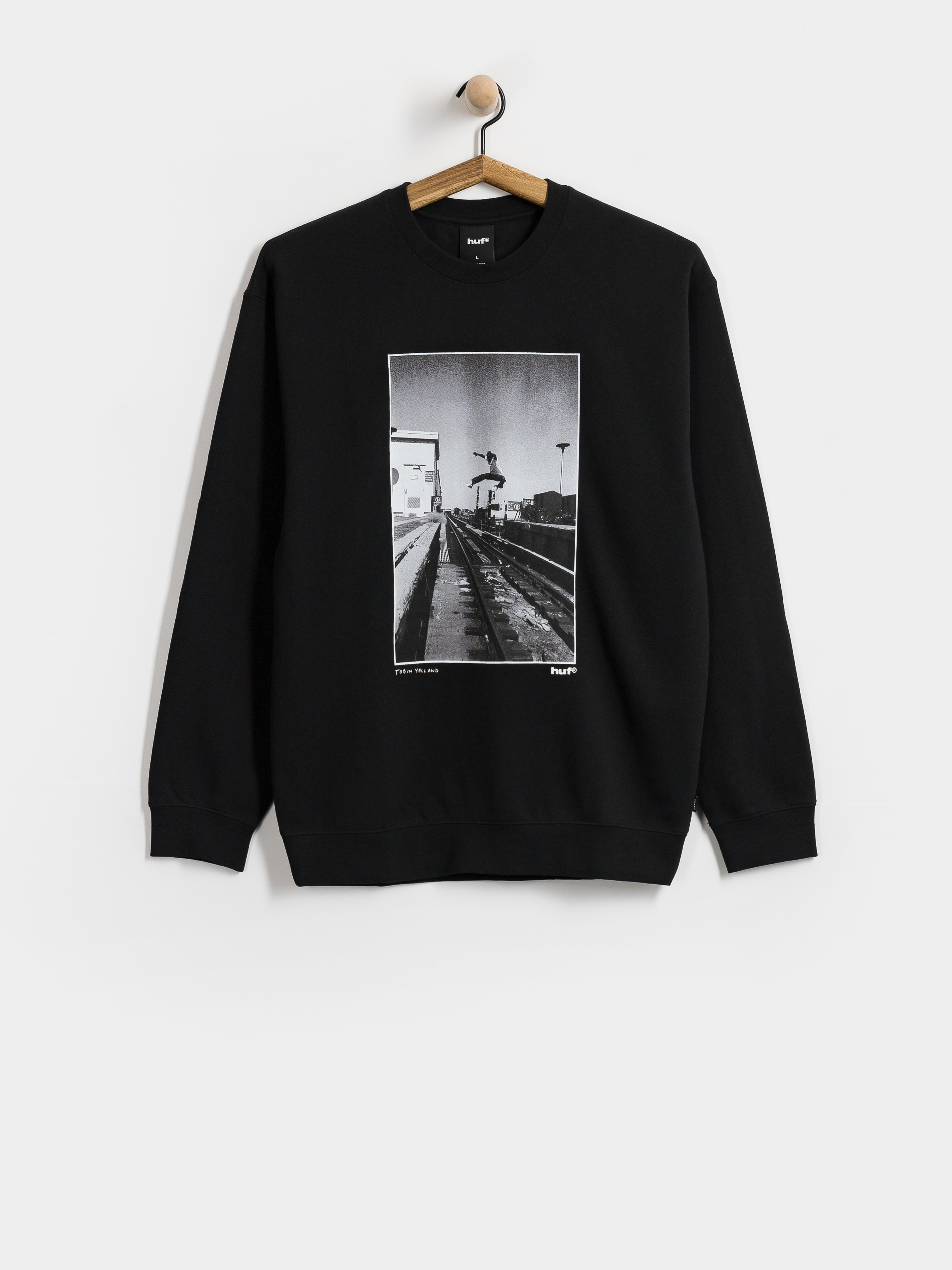 Суитшърт HUF Taking The Leap (black)