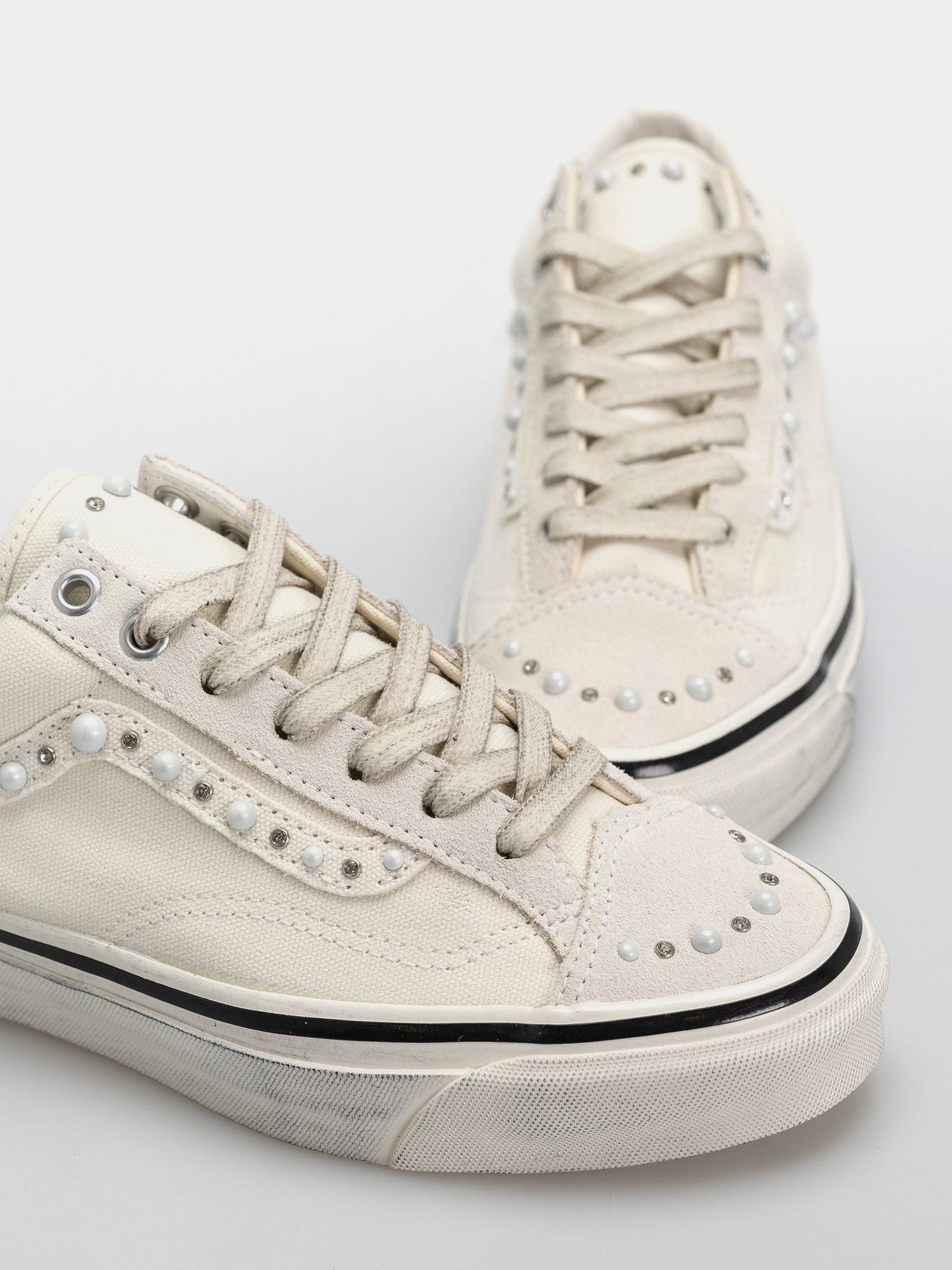 Обувки Vans Lx Old Skool 36 (marshmallow)