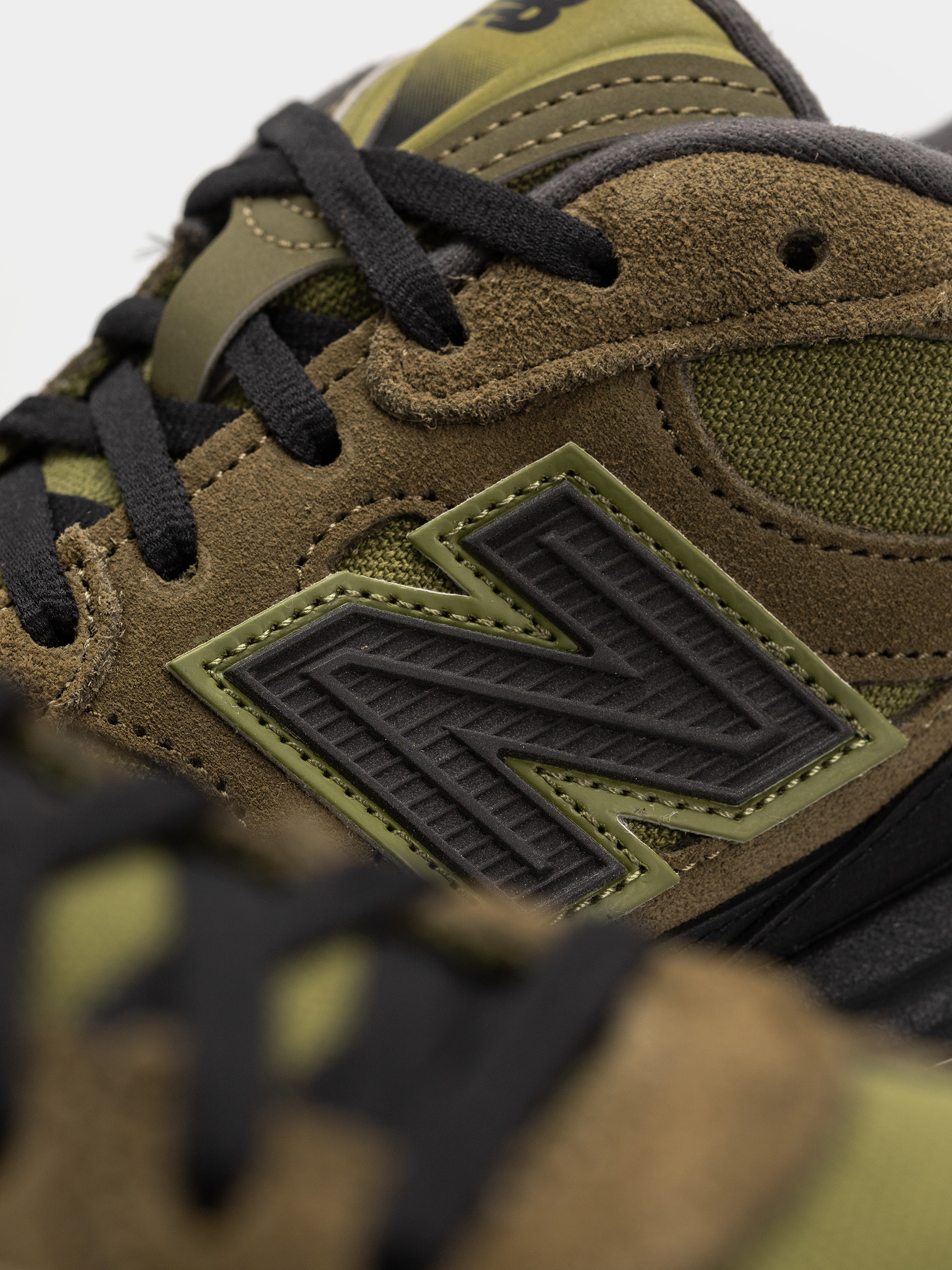Обувки New Balance 2010 (wakame/black)