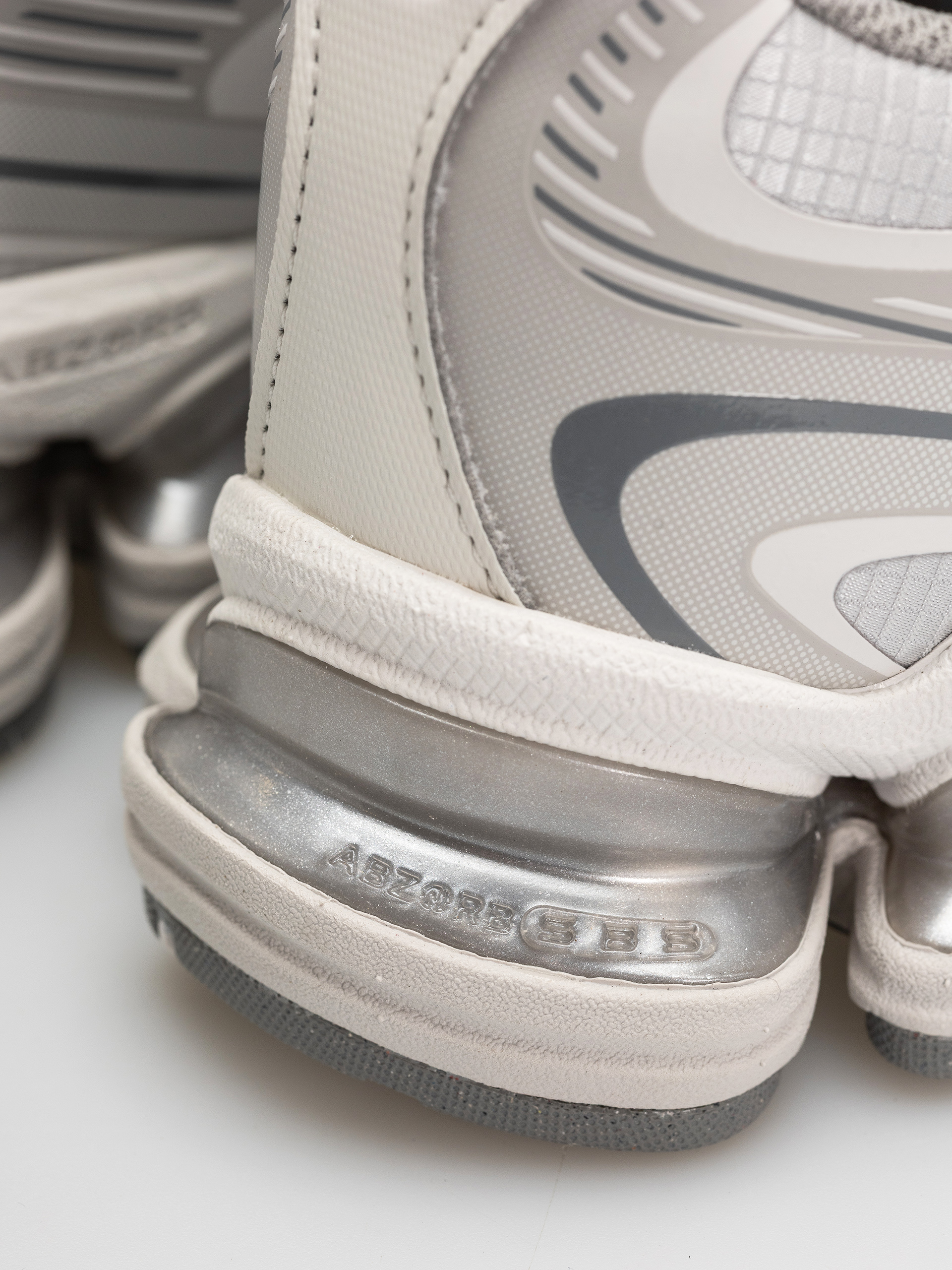 Обувки New Balance 2000 (reflection/grey matter/slate grey)