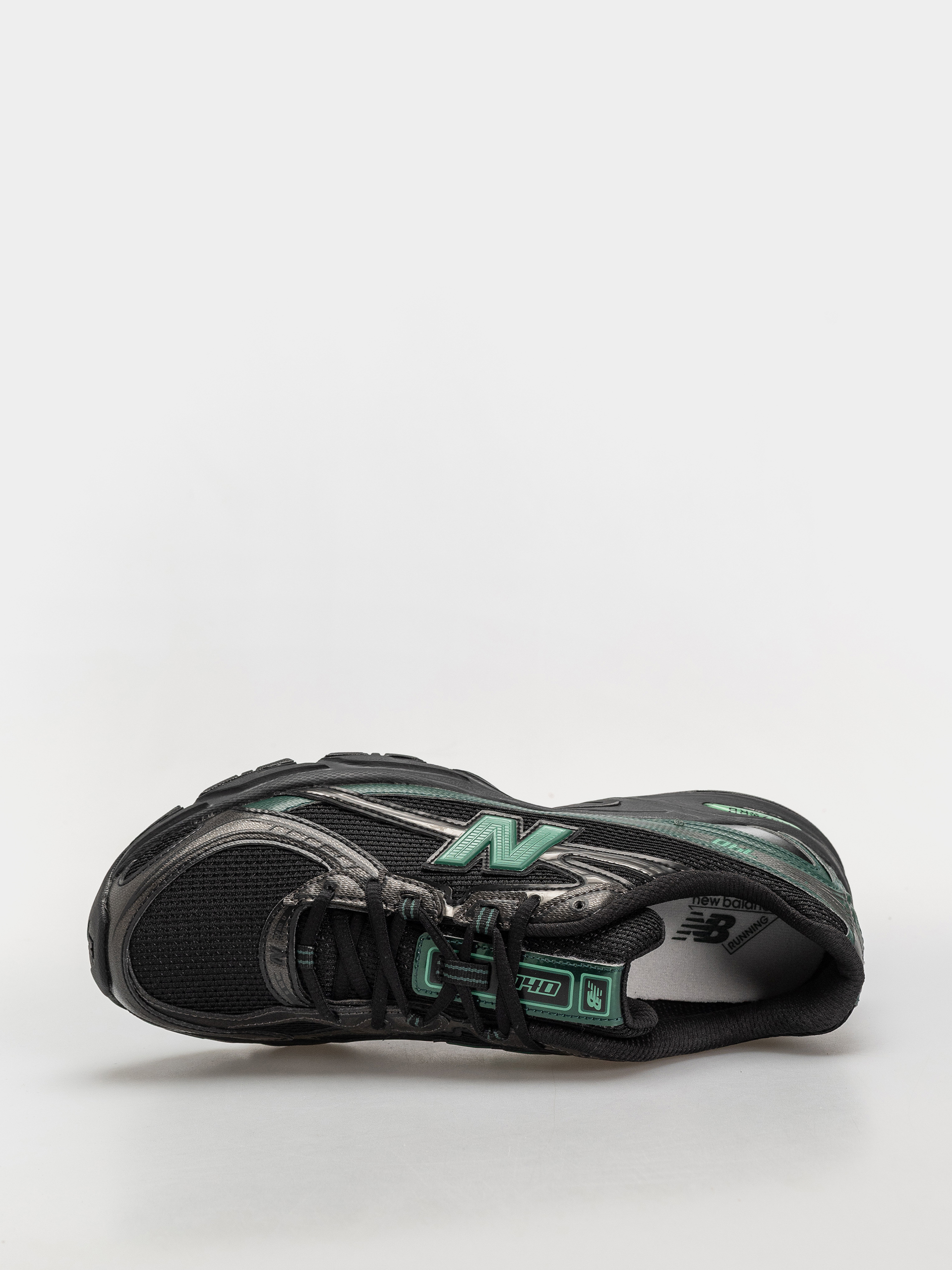 Обувки New Balance 740 (black/nordic green)