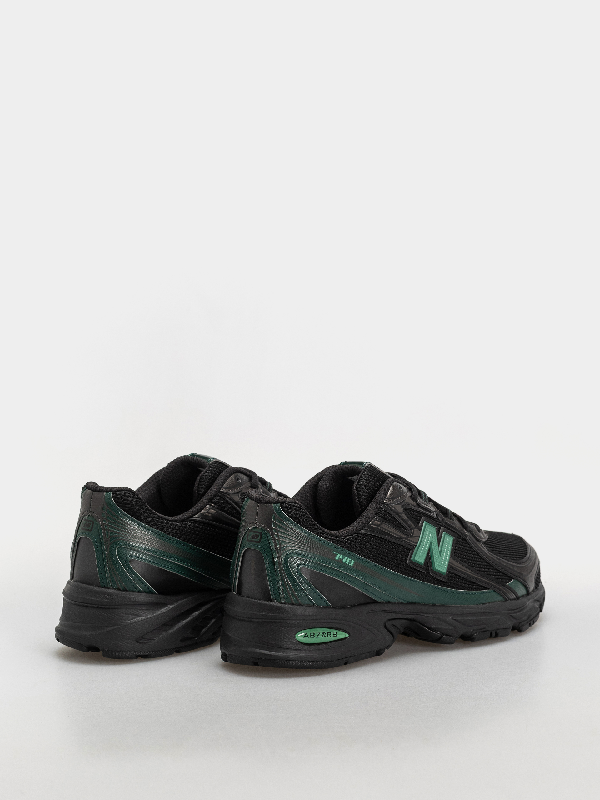 Обувки New Balance 740 (black/nordic green)