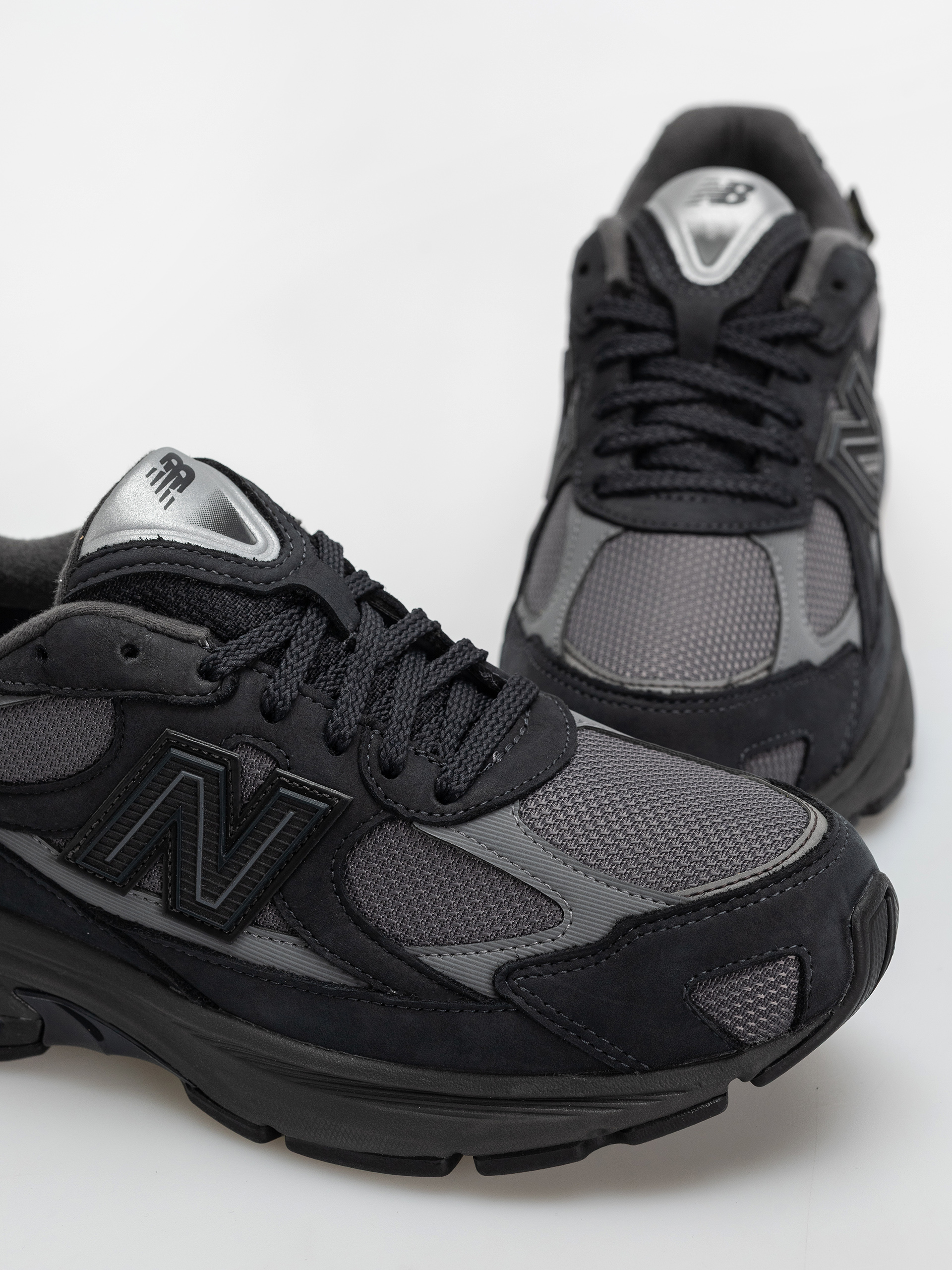 Обувки New Balance 2010 (field green/alkaline green)