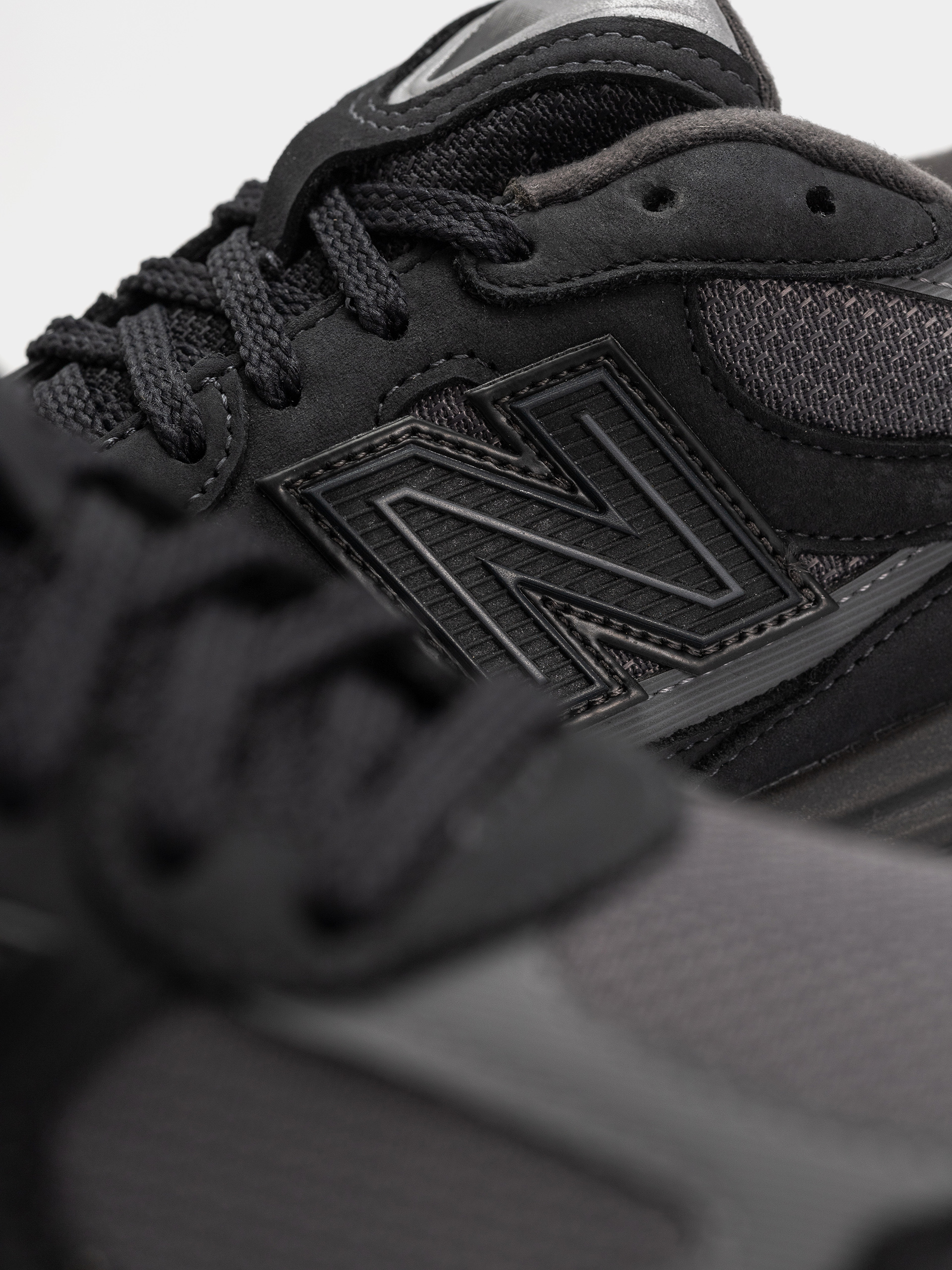 Обувки New Balance 2010 (field green/alkaline green)