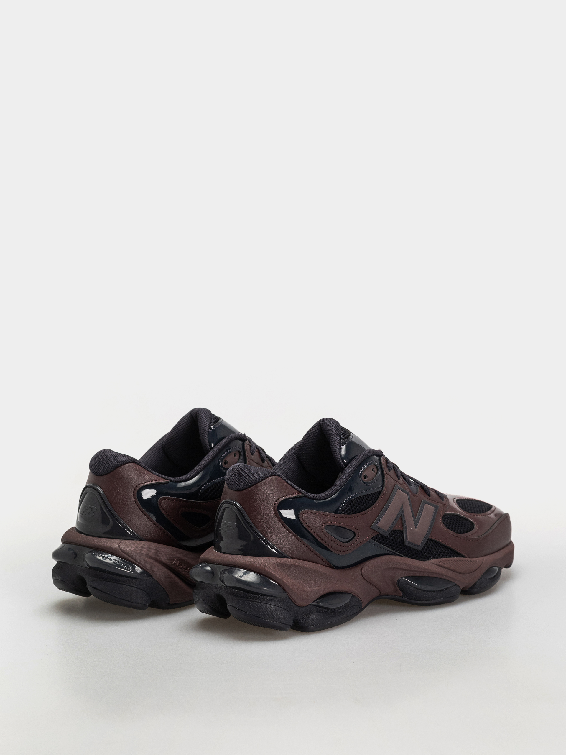 Обувки New Balance 983 (cherry leather/dark night)