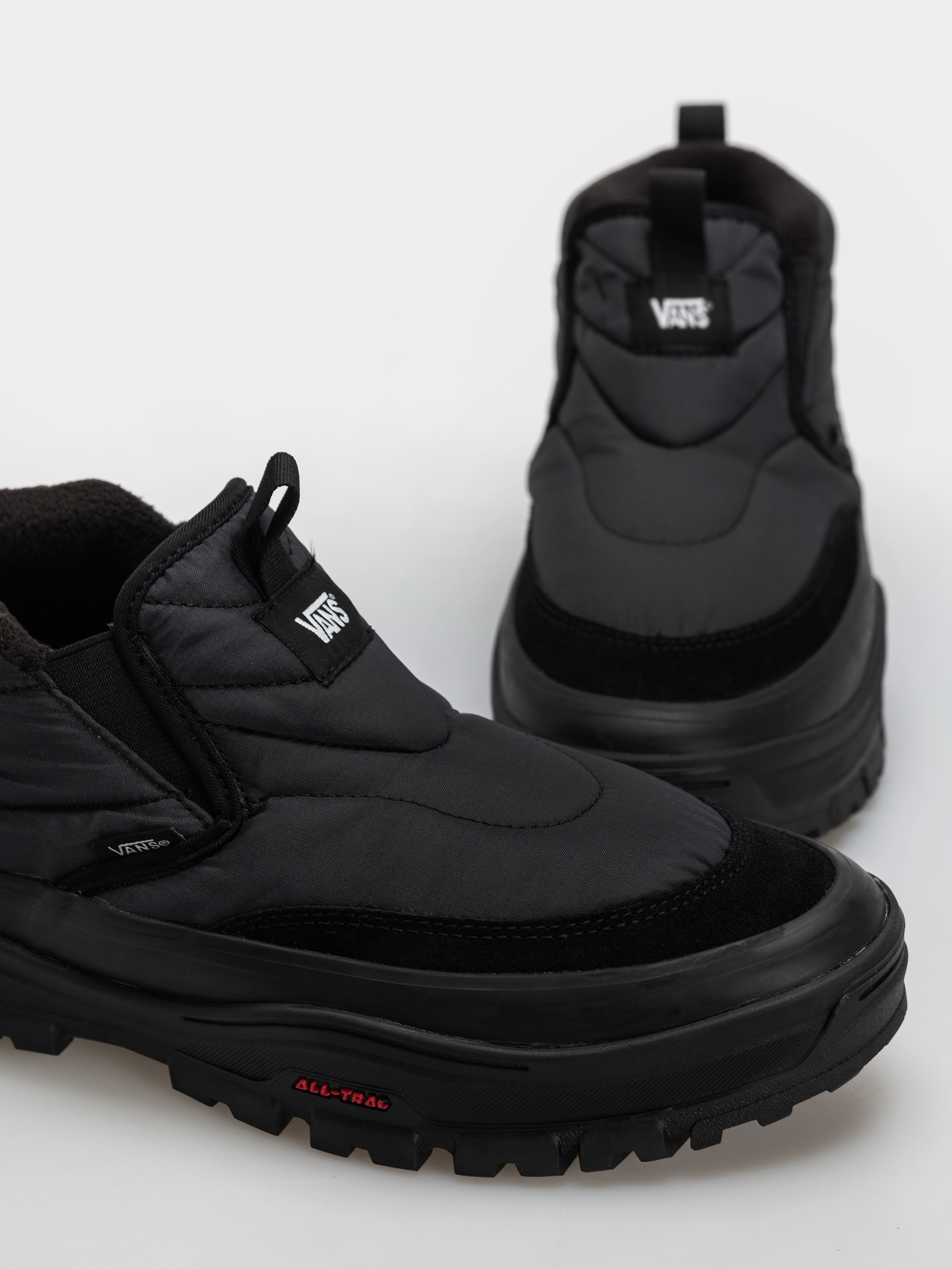 Обувки Vans Mid Slip Puff (black/black)