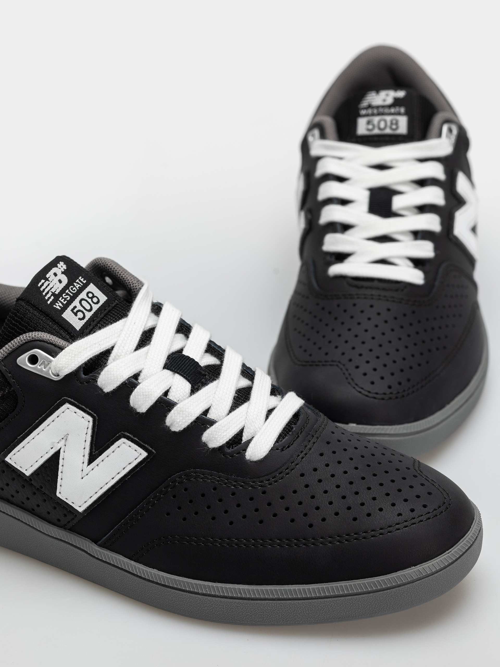Обувки New Balance 508 (black/white)