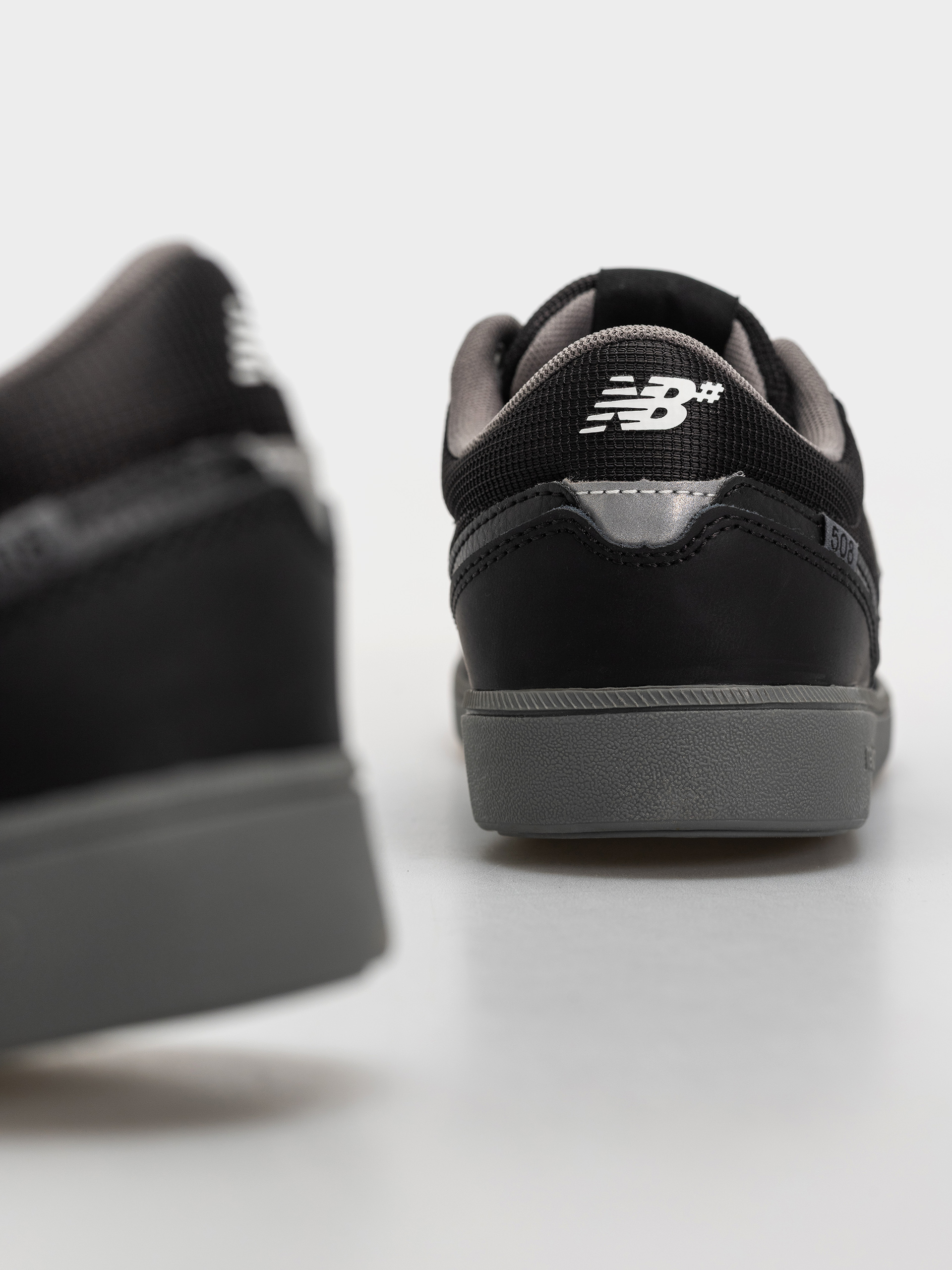 Обувки New Balance 508 (black/white)