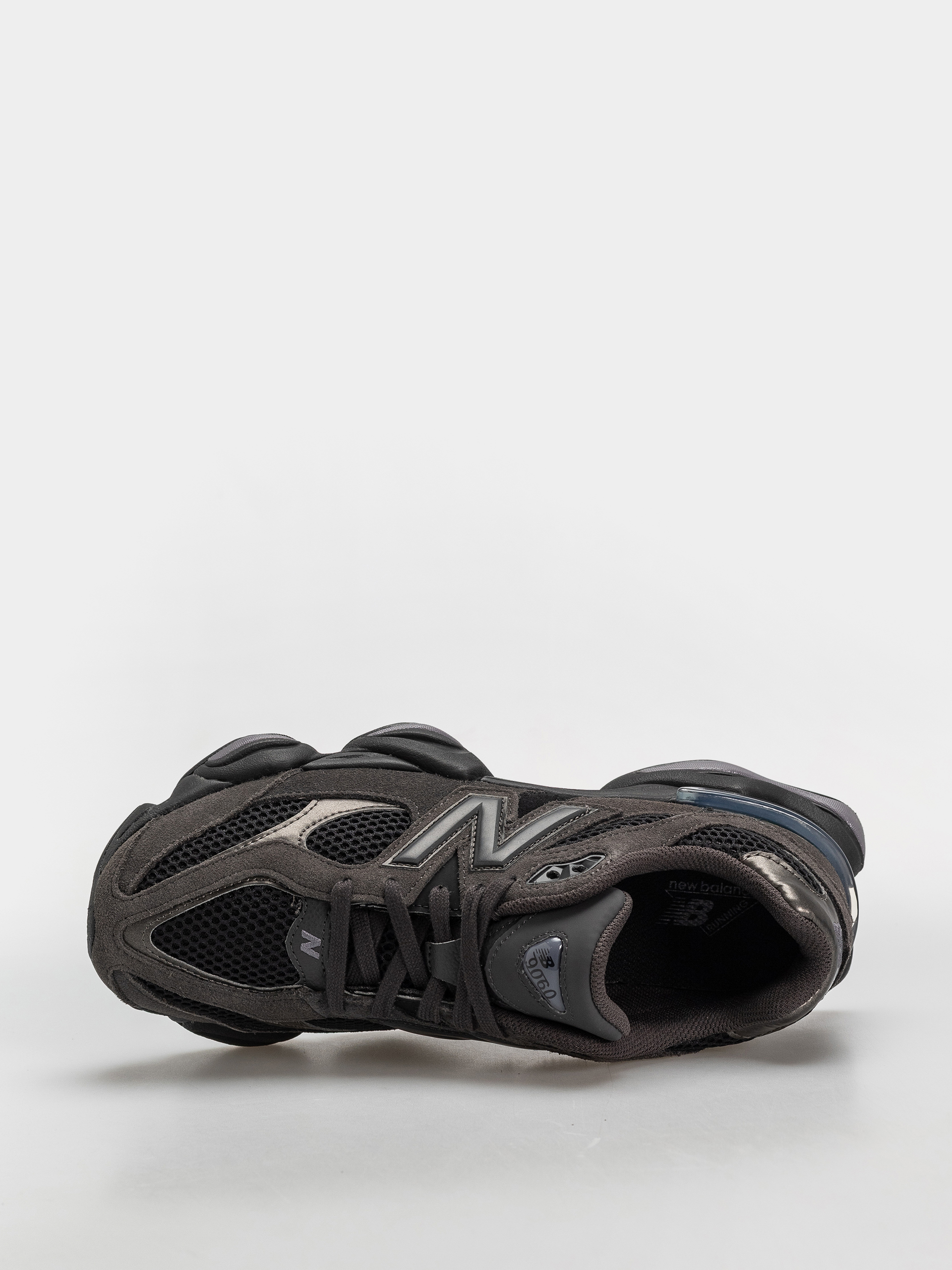 Обувки New Balance 9060 (black/neptune grey)