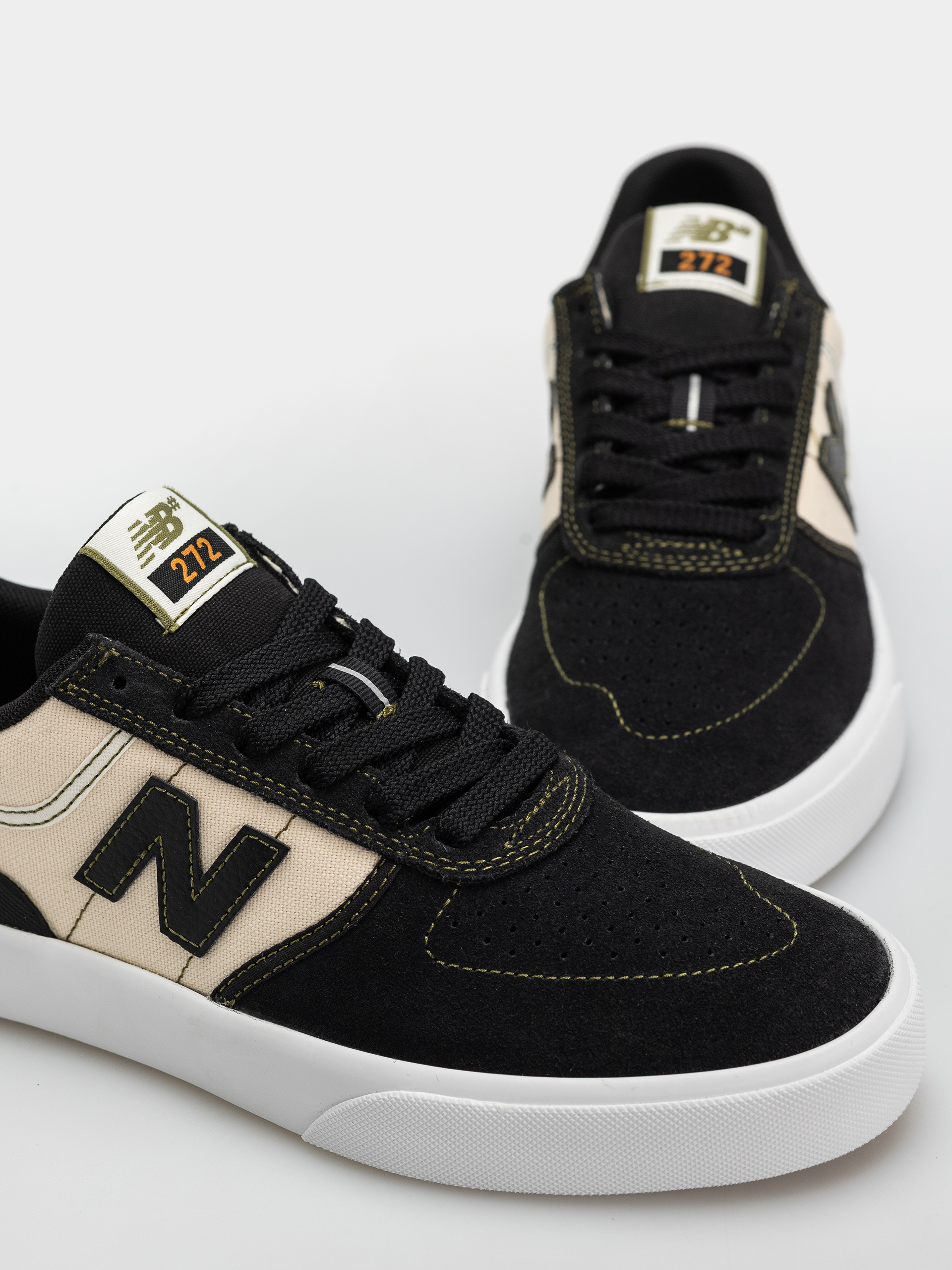 Обувки New Balance 272 (black/sea salt)