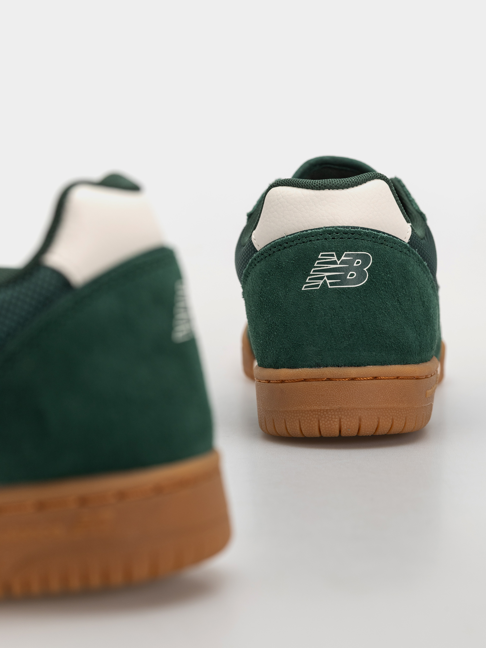 Обувки New Balance 600 (nordic green/white)
