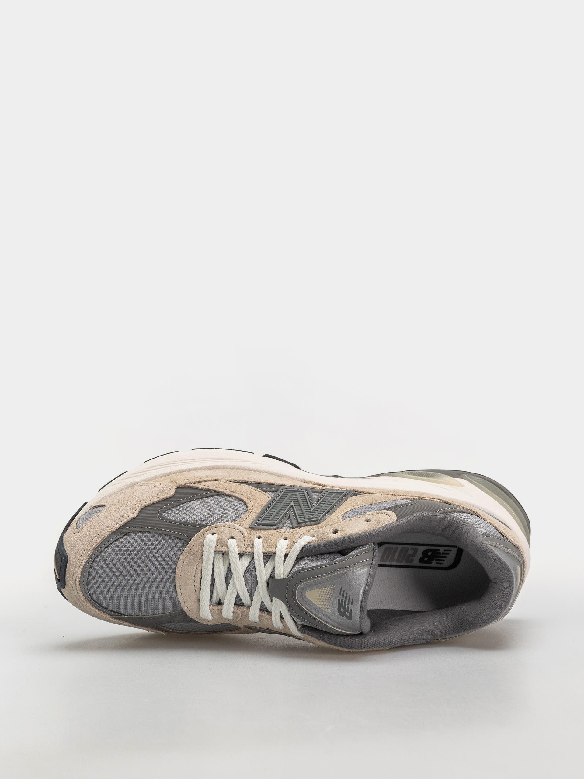Обувки New Balance 2010 (timberwolf/harbor grey)