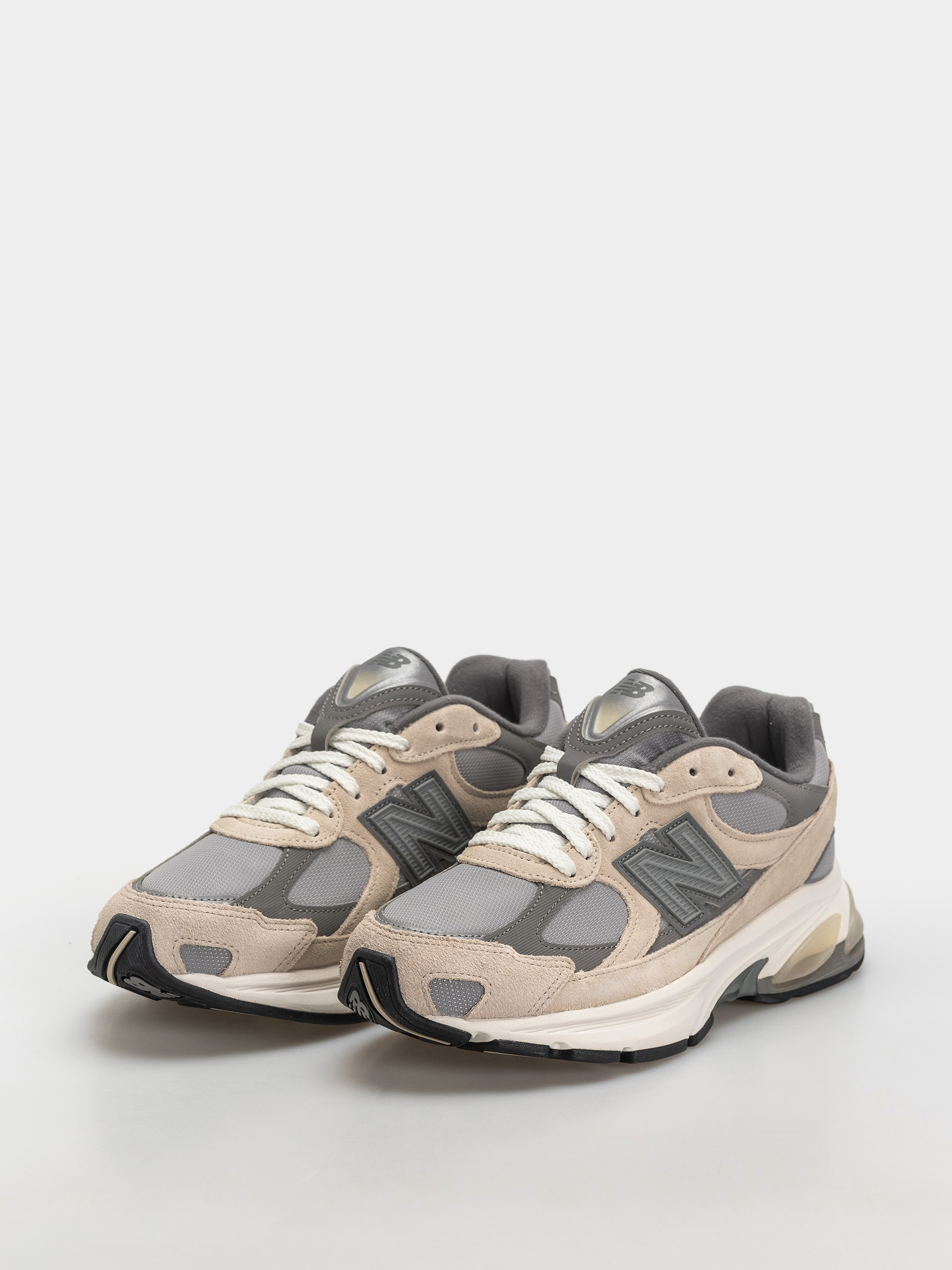 Обувки New Balance 2010 (timberwolf/harbor grey)