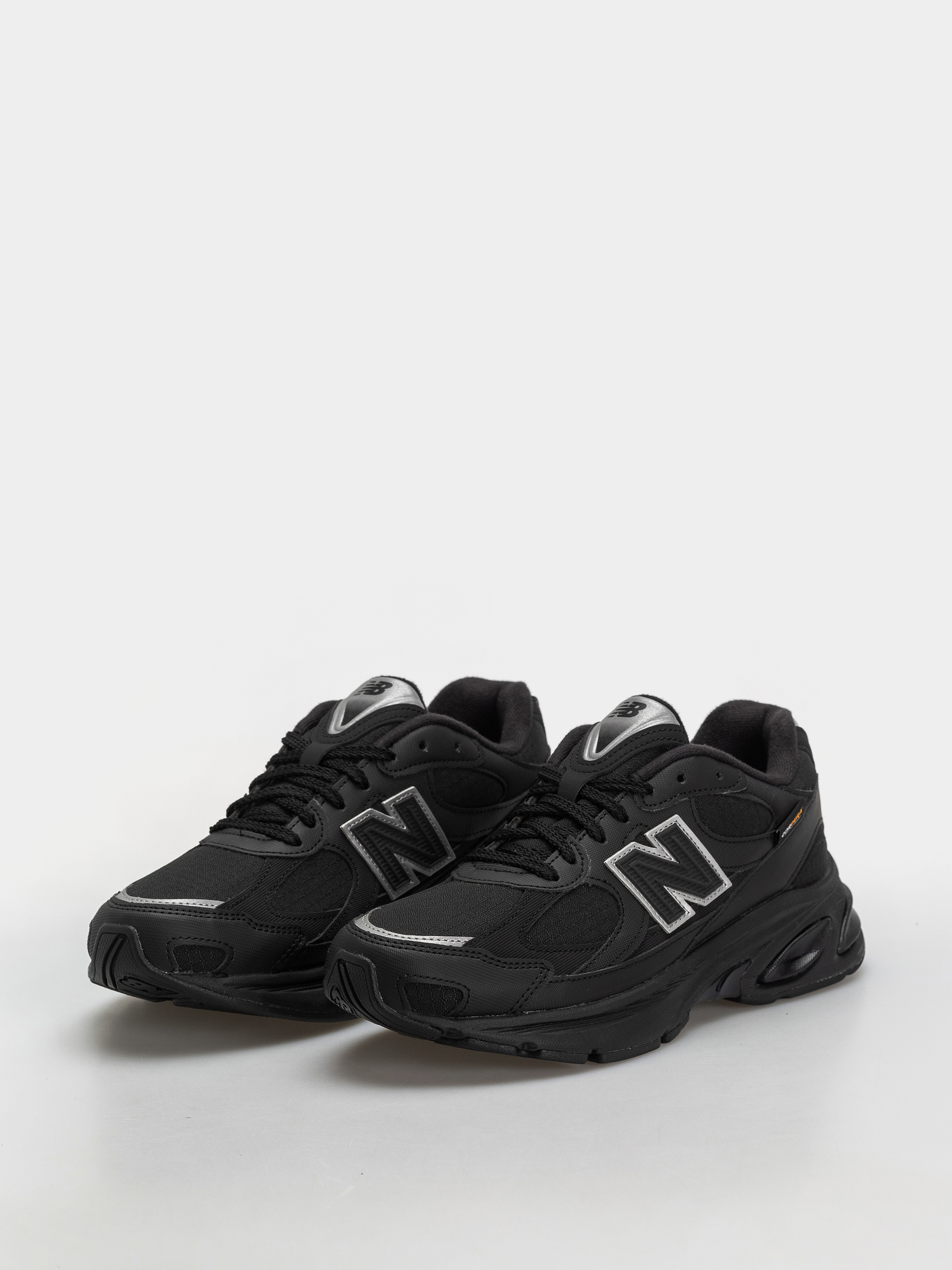 Обувки New Balance 2010 (black/black)